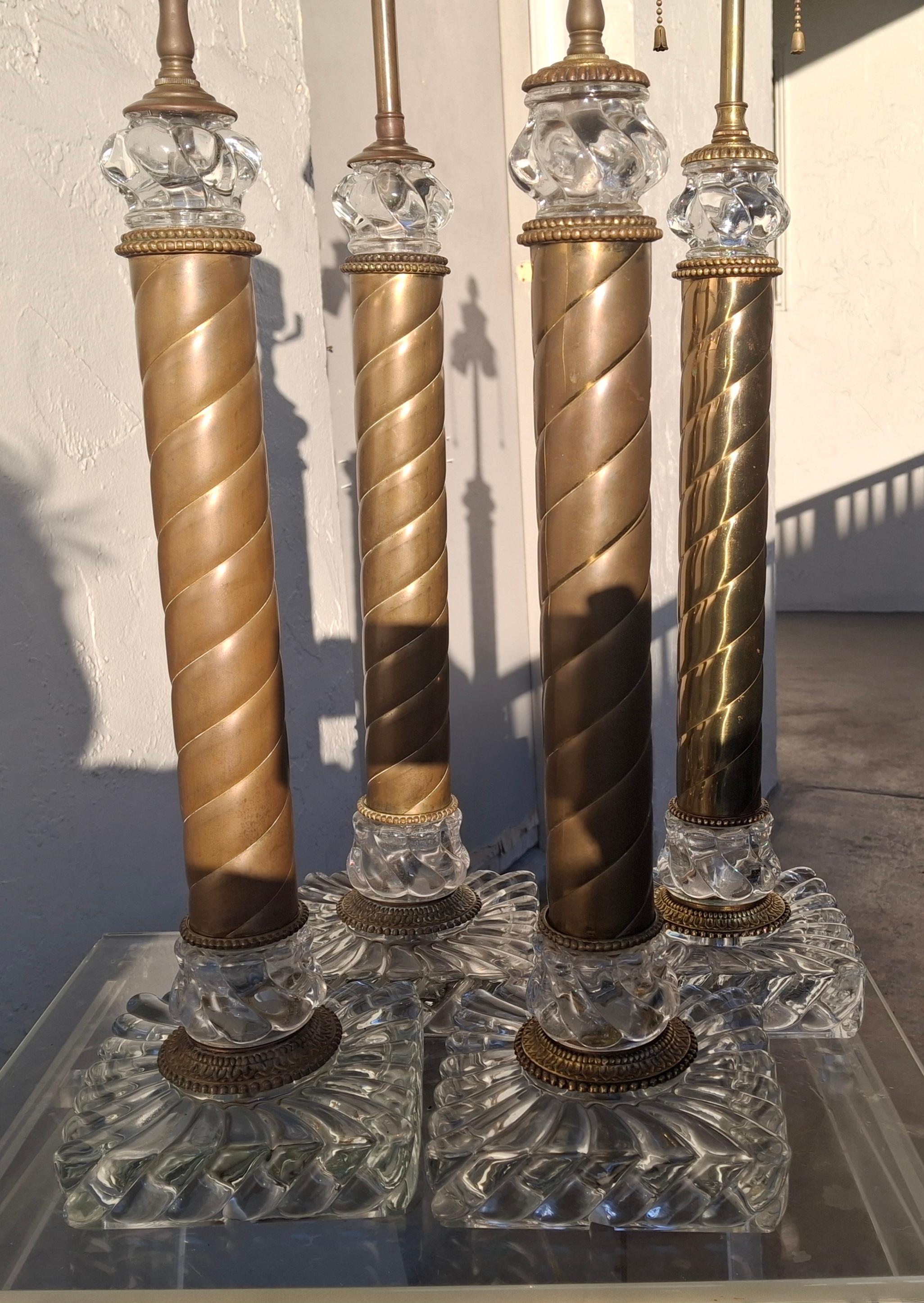 Cristallo 1920s Set of 4 French Regency Baccarat Columnar Crystal Brass Swirl Table Lamps in vendita