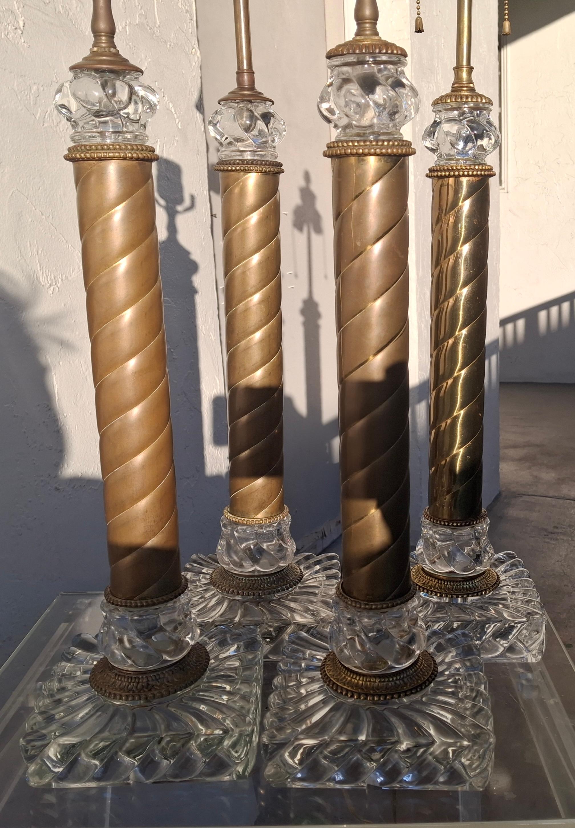 1920s Set of 4 French Regency Baccarat Columnar Crystal Brass Swirl Table Lamps in vendita 2