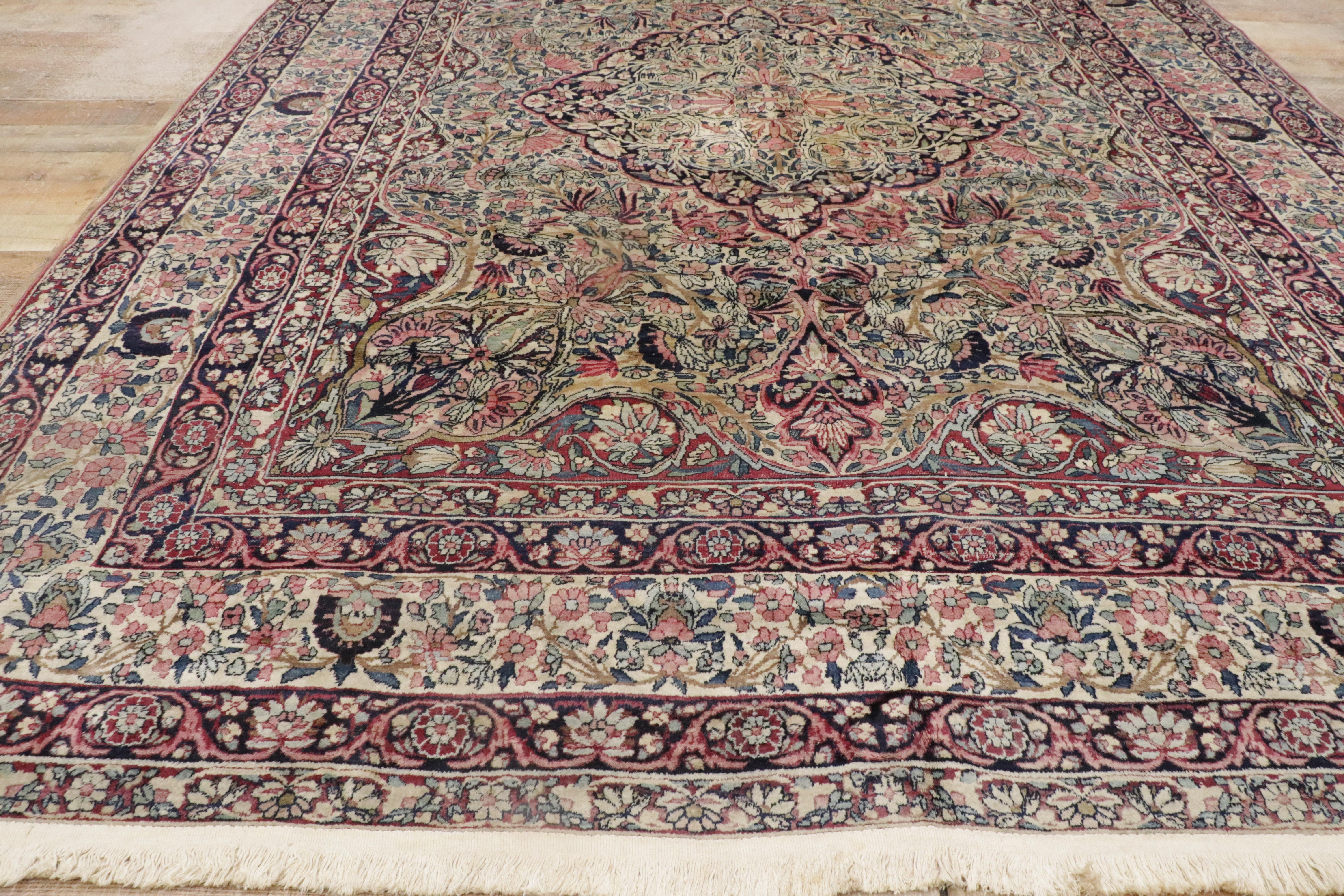 1920's Signed Persian Kermanshah Carpet with Traditional Style For Sale 6