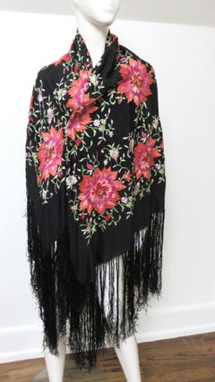 1920s Silk Flower Embroidered Piano Shawl
