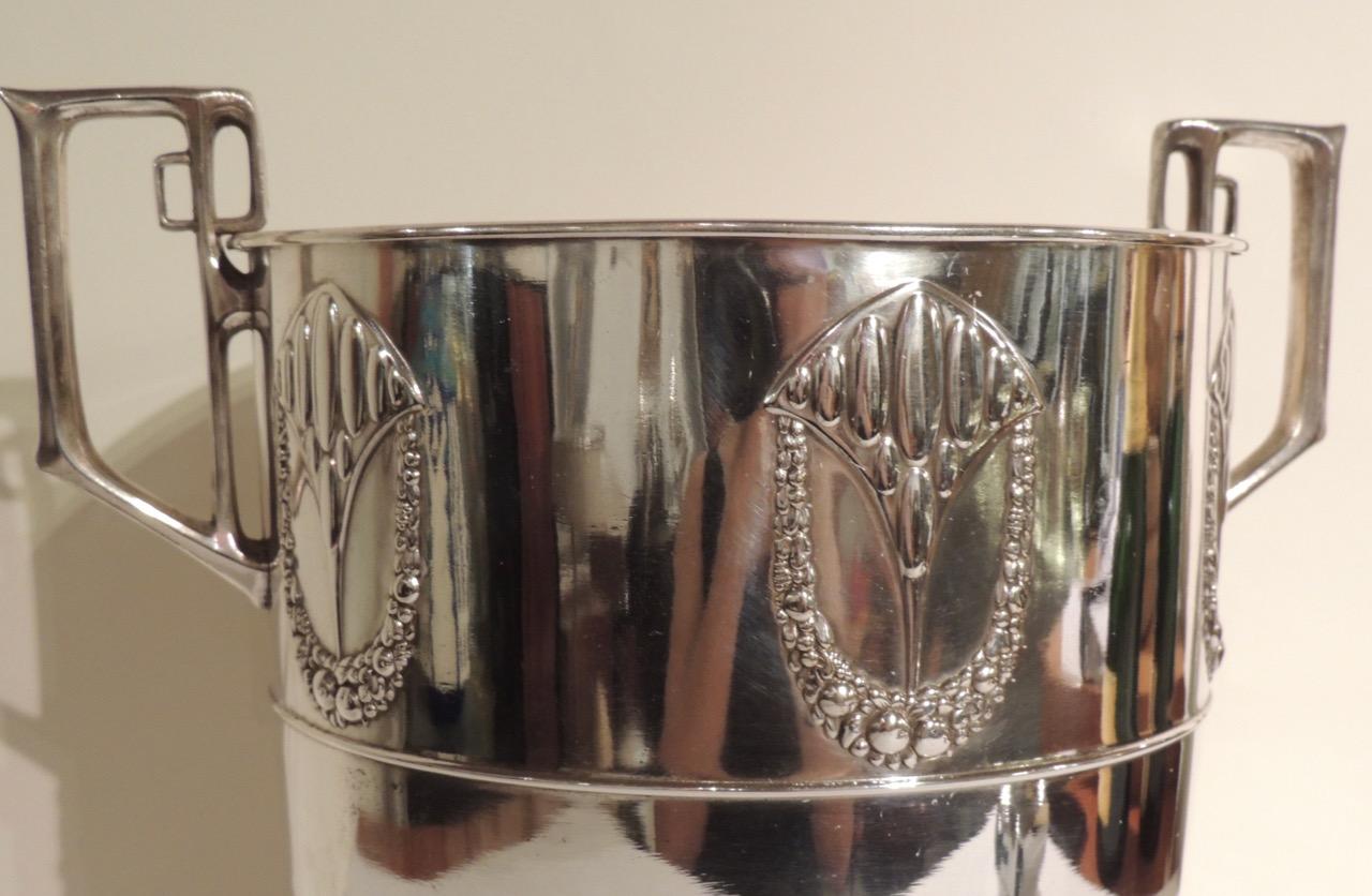 1920s Silver Champagne cooler with Repousse Floral Motif, 1920s For Sale 1