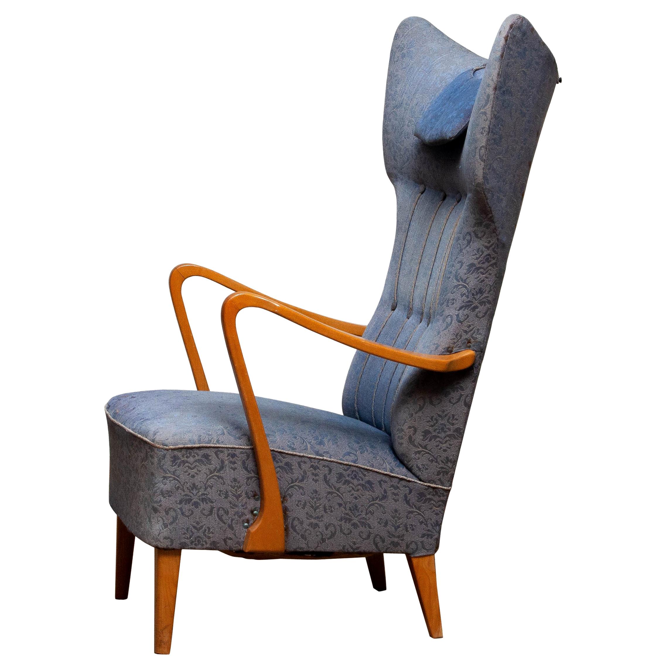 1920s, Slim Art Nouveau Swedish Wingback Chair in Oak with Extra High Backrest In Fair Condition In Silvolde, Gelderland
