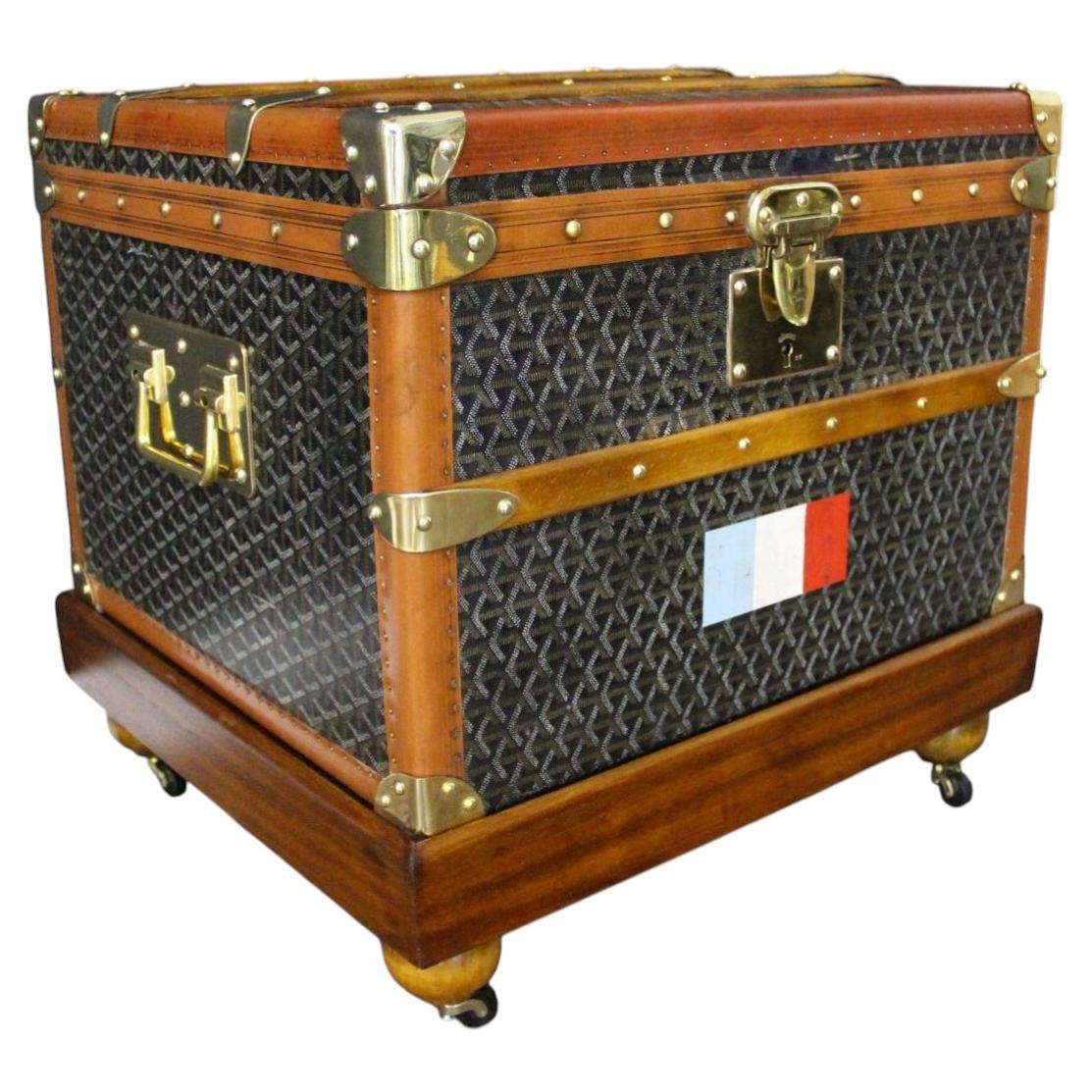What is Goyard trunk?
