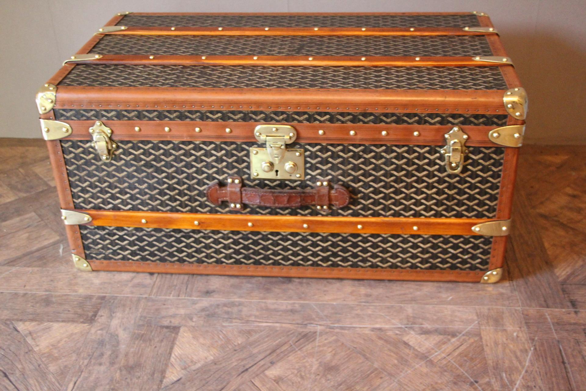 1920s Small Goyard Trunk In Good Condition In Saint-Ouen, FR