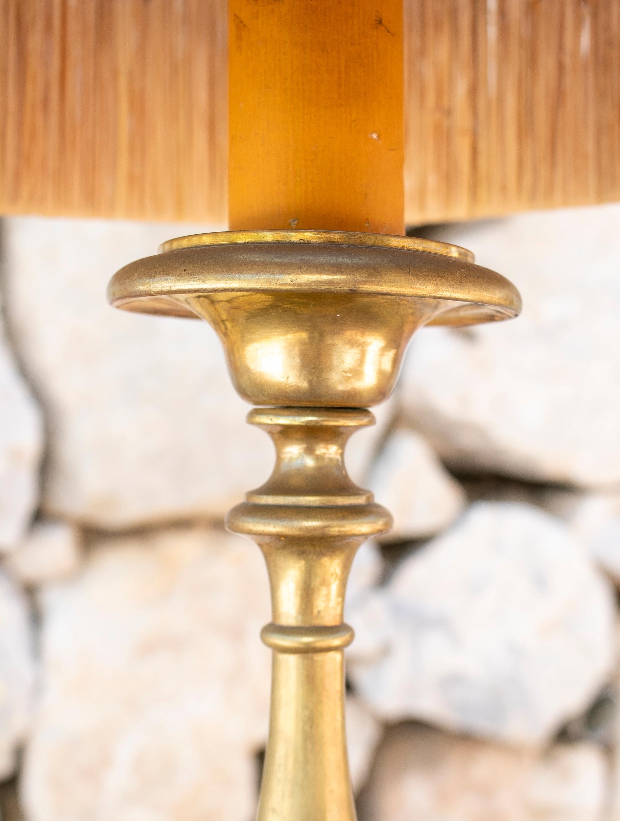 XX secolo Lampada da tavolo spagnola in bronzo del 1920 con candeliere tornito in vendita
