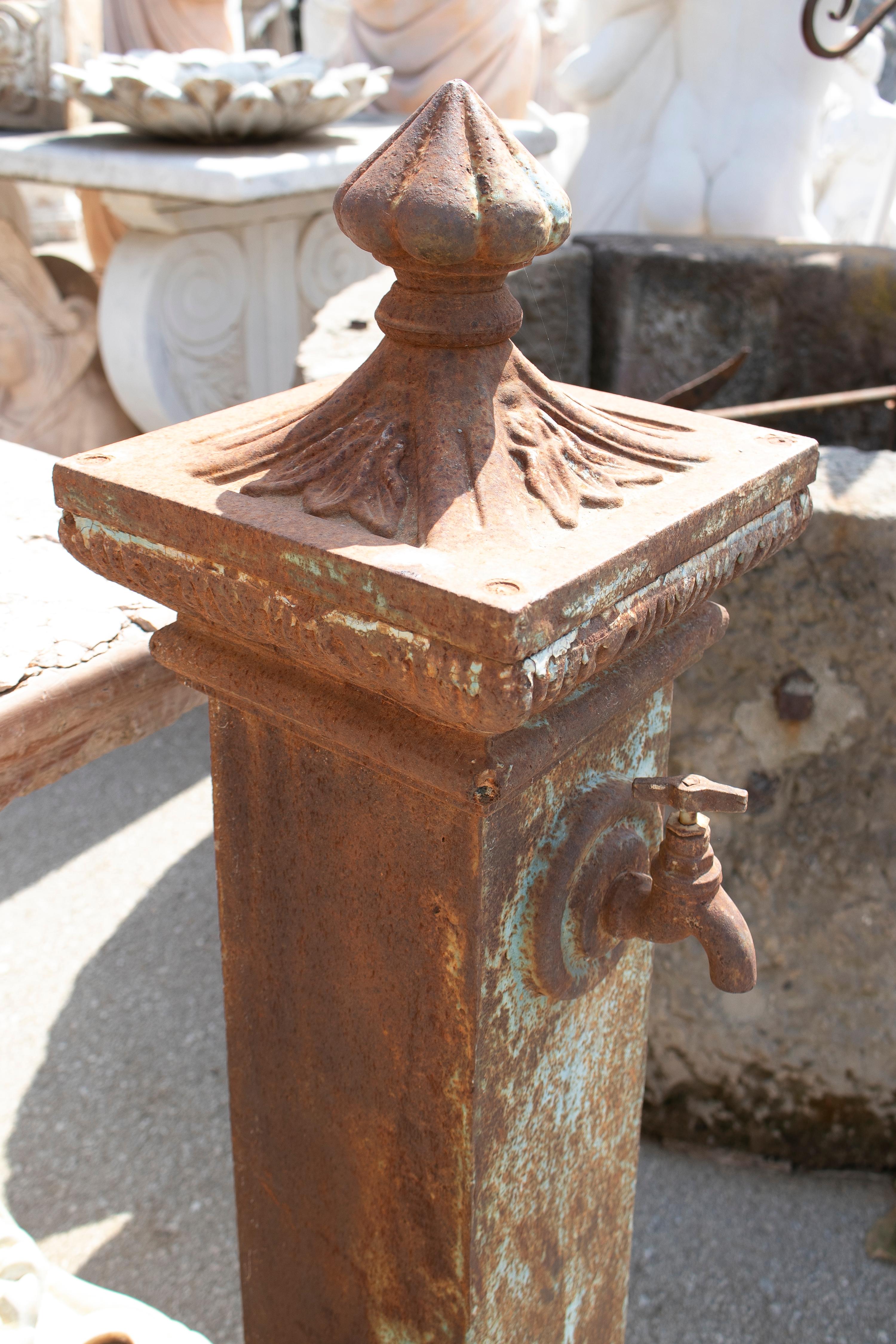 water fountain spanish