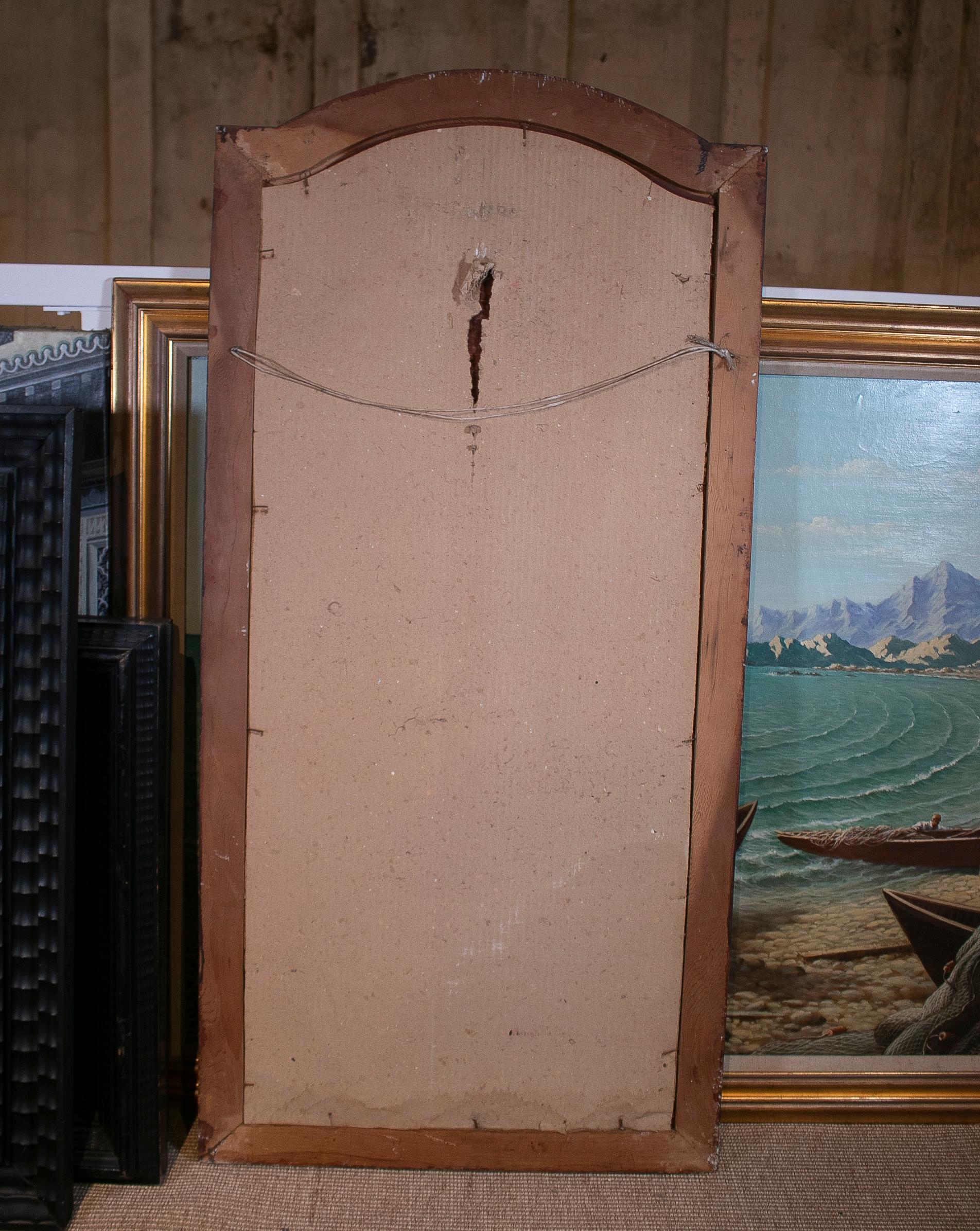 1920s Spanish Engraved Wall Mirror w/ Hand Carved Bass-Relief Wooden Frame For Sale 6