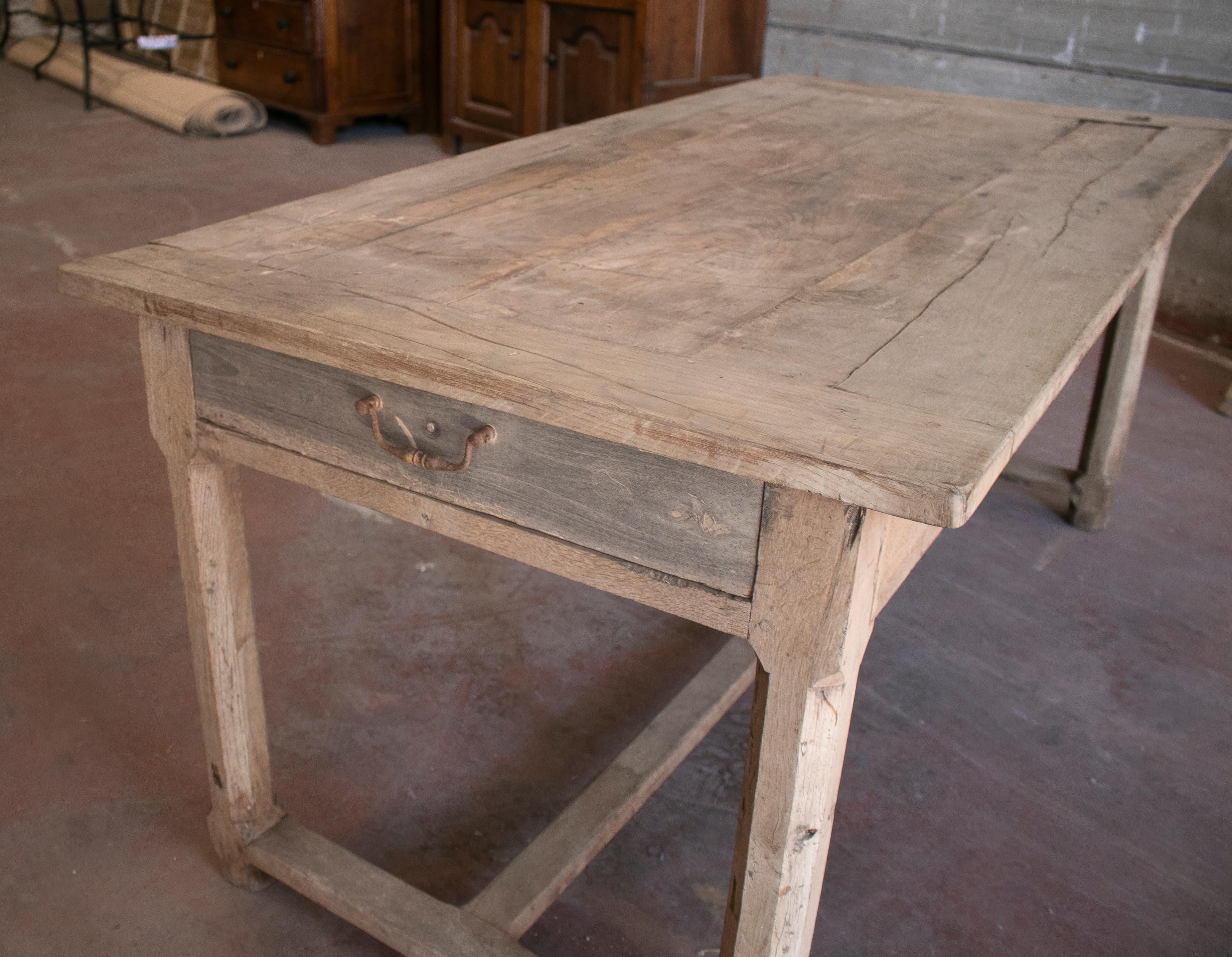 1920s Spanish Pine Wood Farmhouse Table w/ Drawers on Sides In Good Condition In Marbella, ES