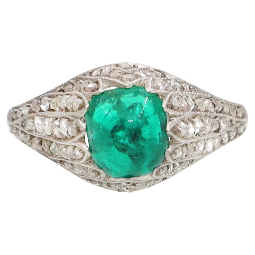 1920s Art Deco Colombian Emerald Diamond and Platinum Ring For Sale at