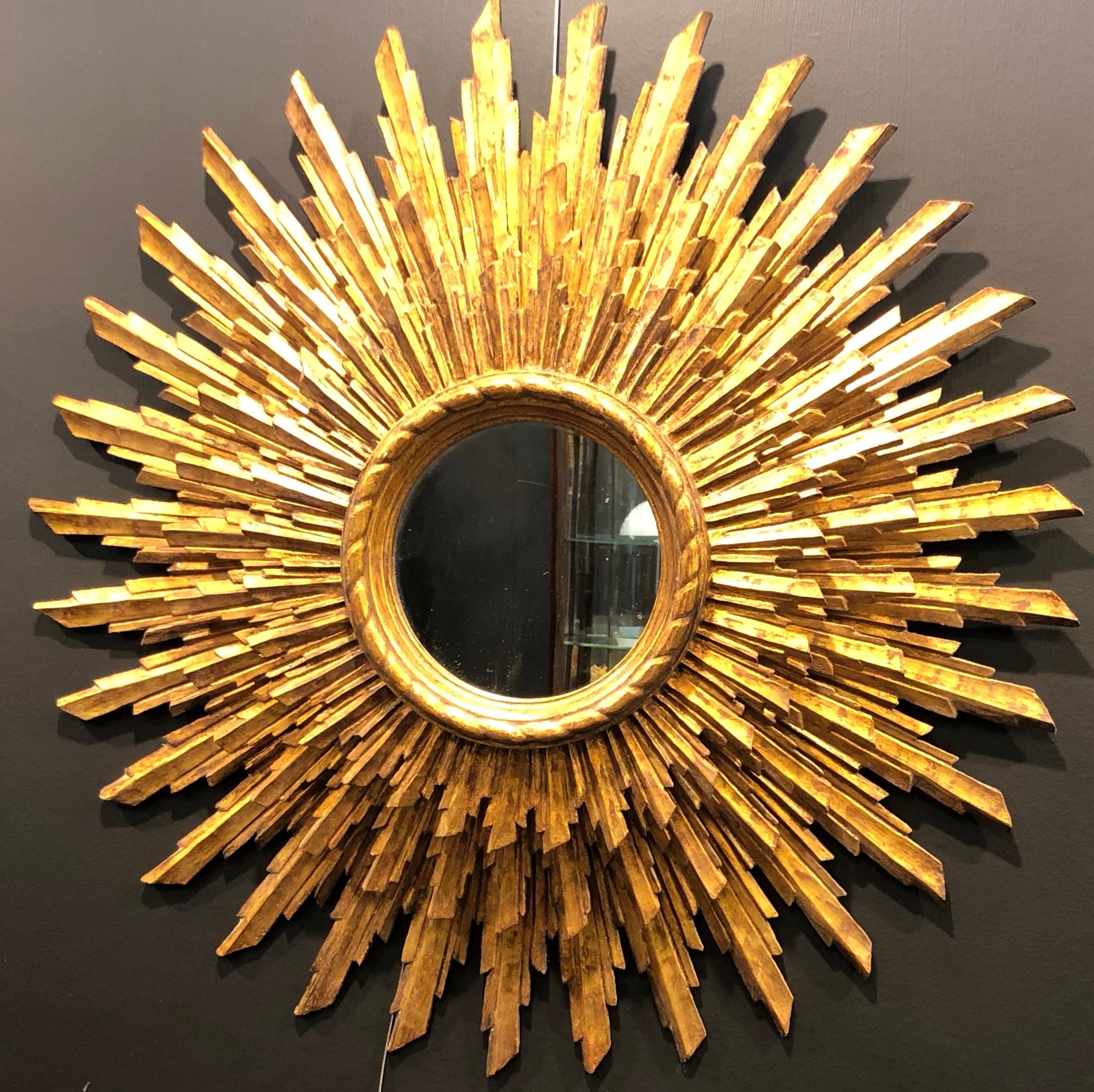 1920s French Giltwood Sunburst Mirror In Good Condition In Herzele, BE