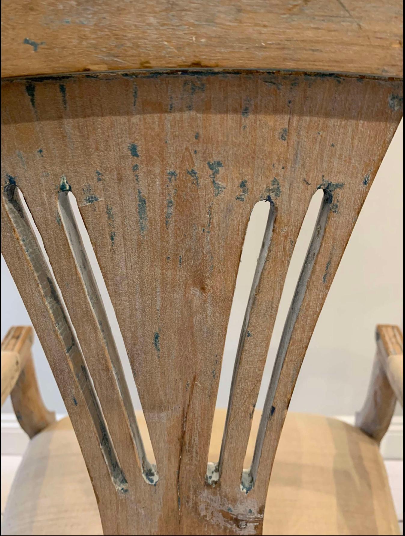 Fauteuils suédois des années 1920, arrachés à leur peinture d'origine en vente 3