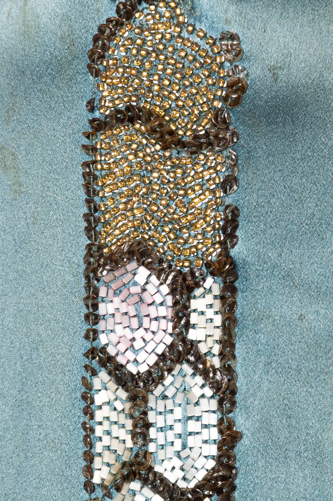 Tealfarbene Seiden-Charmeuse aus den 1920er Jahren  Art Deco Perlen-Cocktailkleid mit Pelzsaum und Lamé-Schal im Angebot 5