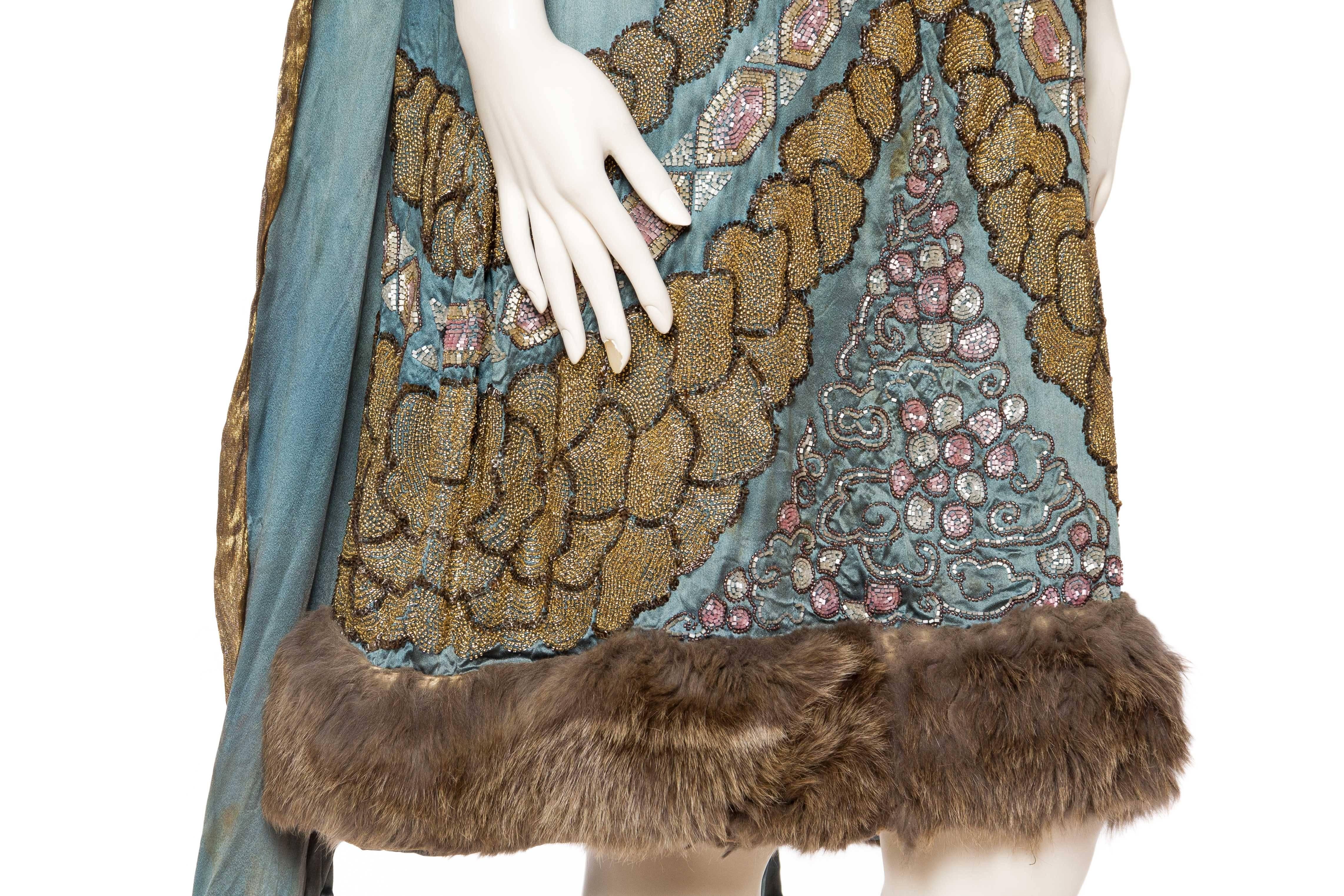 1920S Teal Silk Charmeuse  Deco Beaded Cocktail Dress With Fur Hem & Lamé Shawl For Sale 3