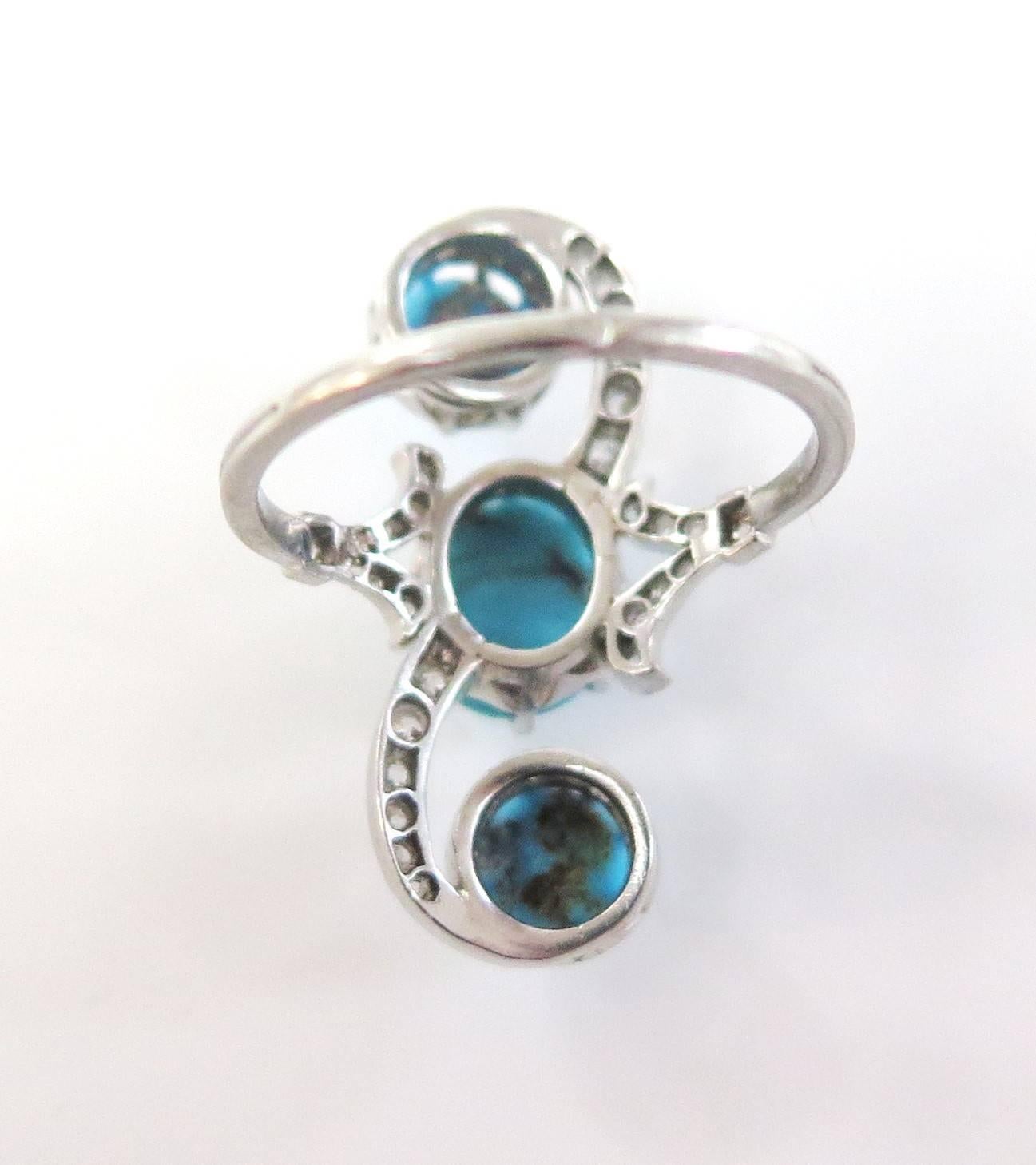 1920s Three Turquoise Ring with Old Cut Diamonds / Platinum In Good Condition In Bellmore, NY