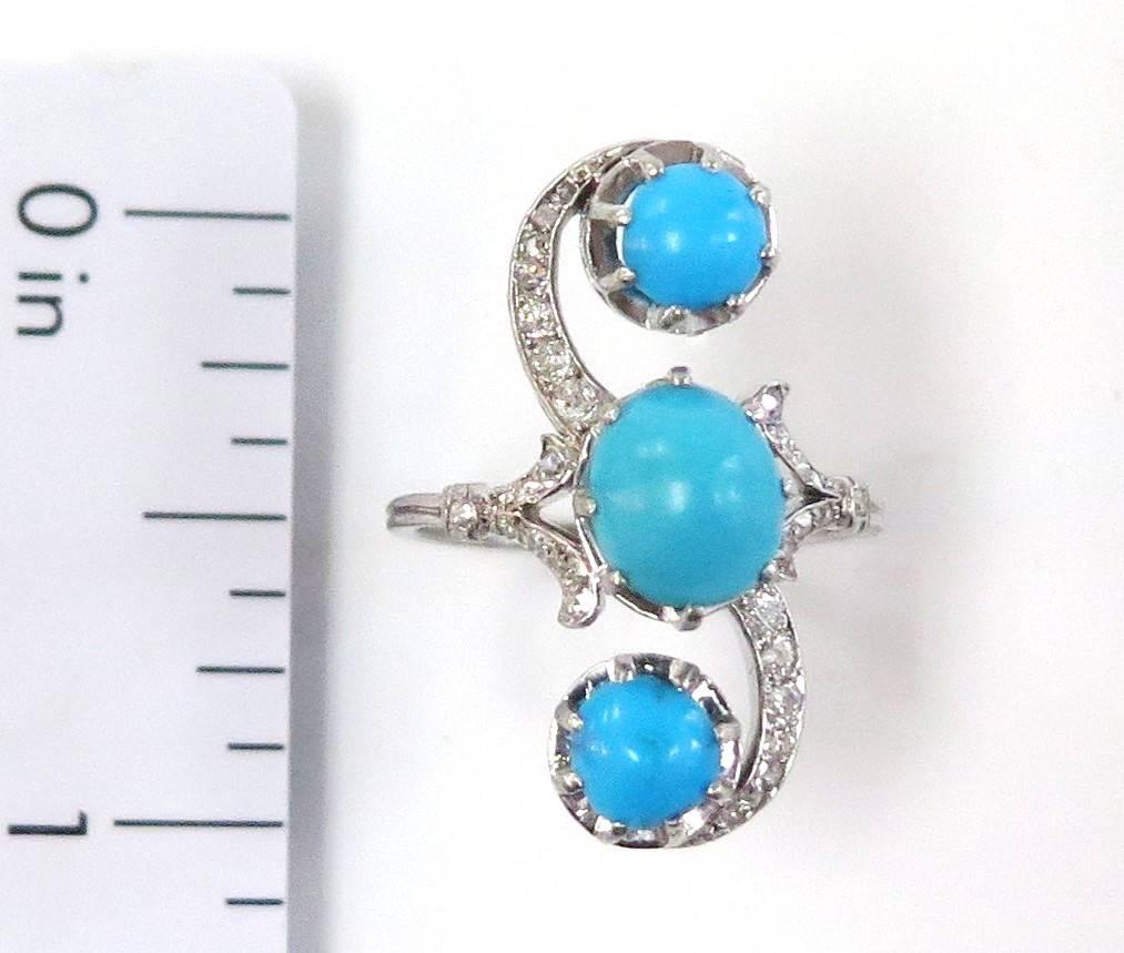 Women's 1920s Three Turquoise Ring with Old Cut Diamonds / Platinum