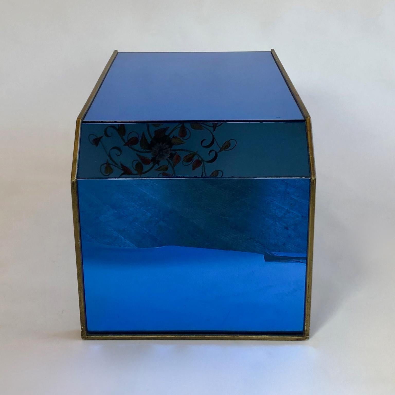British Art Deco blue mirrored side table with giltwood surround, 1920's to 1950's, UK For Sale