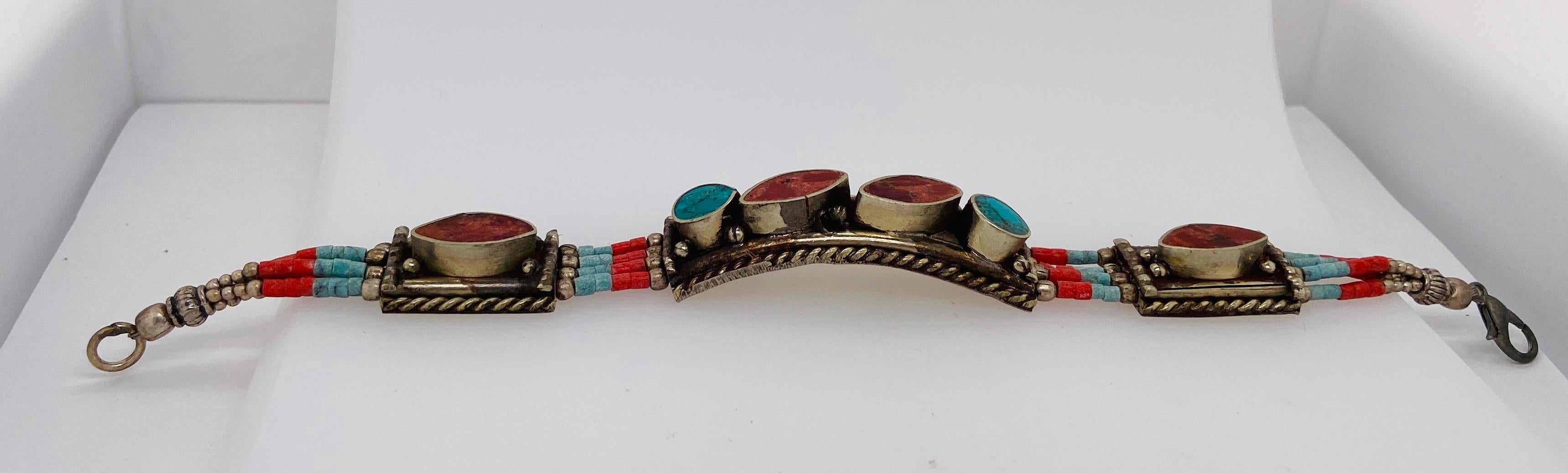 1920s Tribal Antique Moroccan Silver Bracelet In Good Condition For Sale In Plainview, NY
