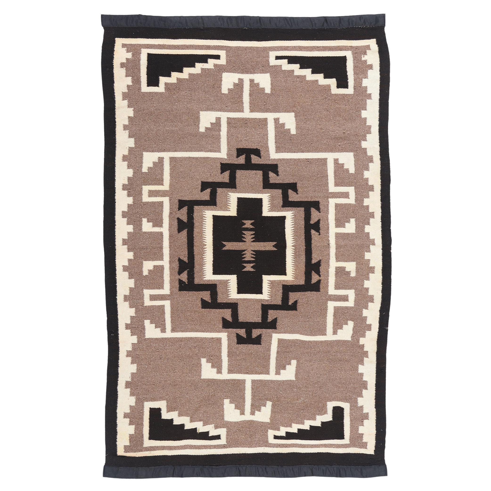Alfombra de estilo navajo Two Grey Hills de 1920, textil nativo americano