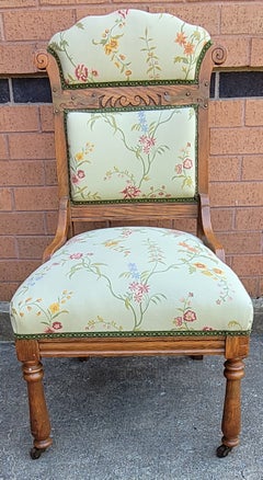 1920s Victorian Oak Upholstered Parlor Side Parlor Chairs, a Pair