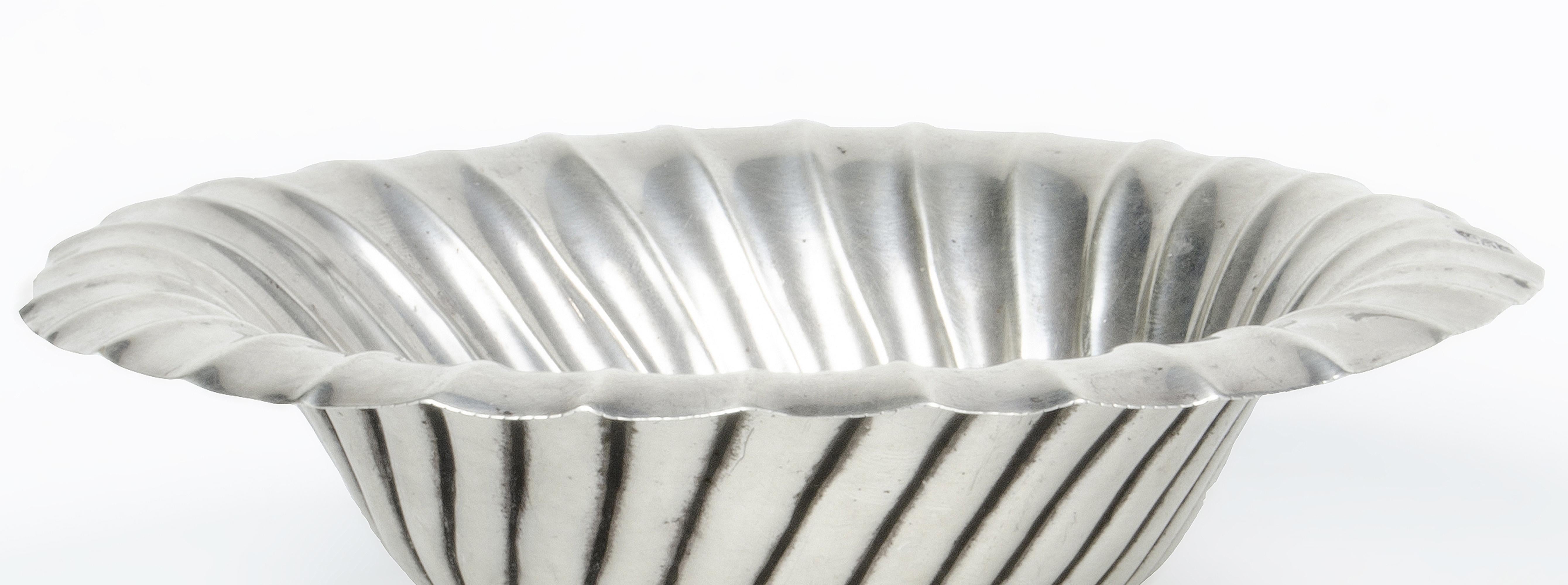 Austrian 1920s Vienna Secession Silver Bowl by J. Hoffmann for Wiener Werkstätte, Austria For Sale