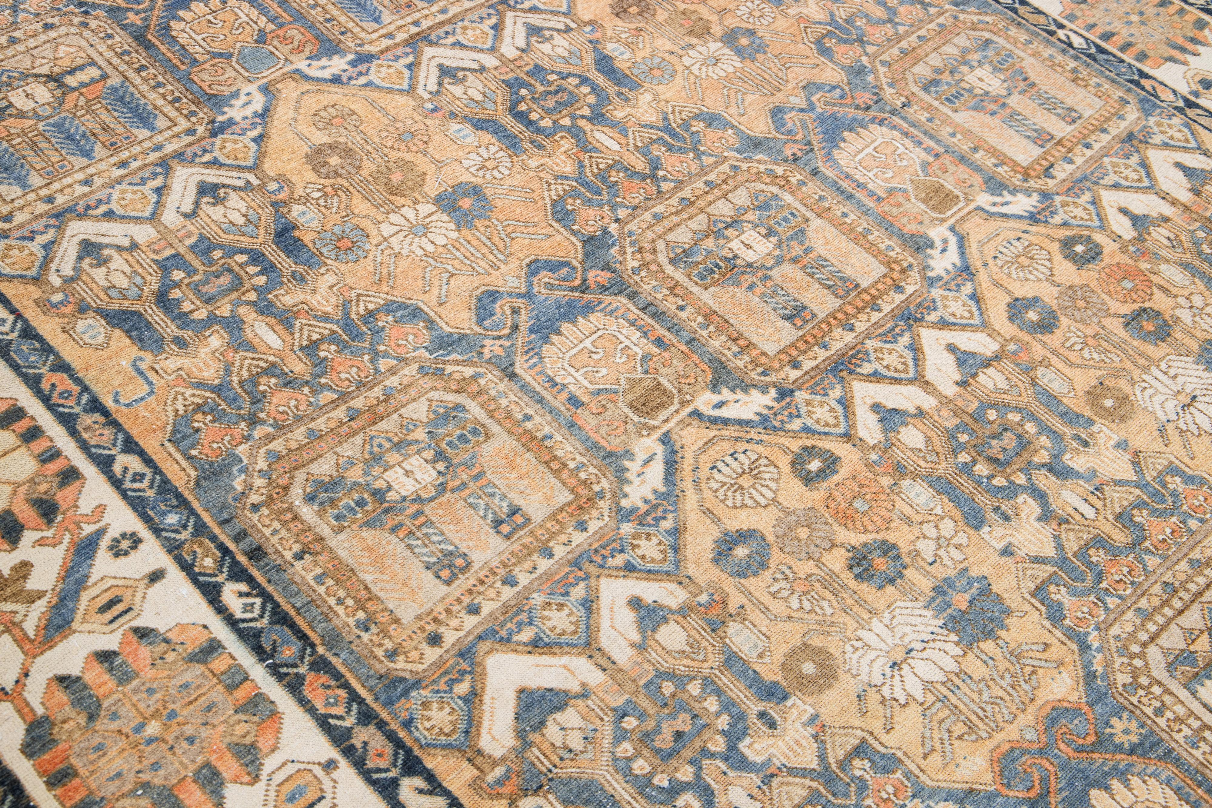 1920s Vintage Bakhtiari Medallón hecho a mano Tan Alfombra de lana en venta 2