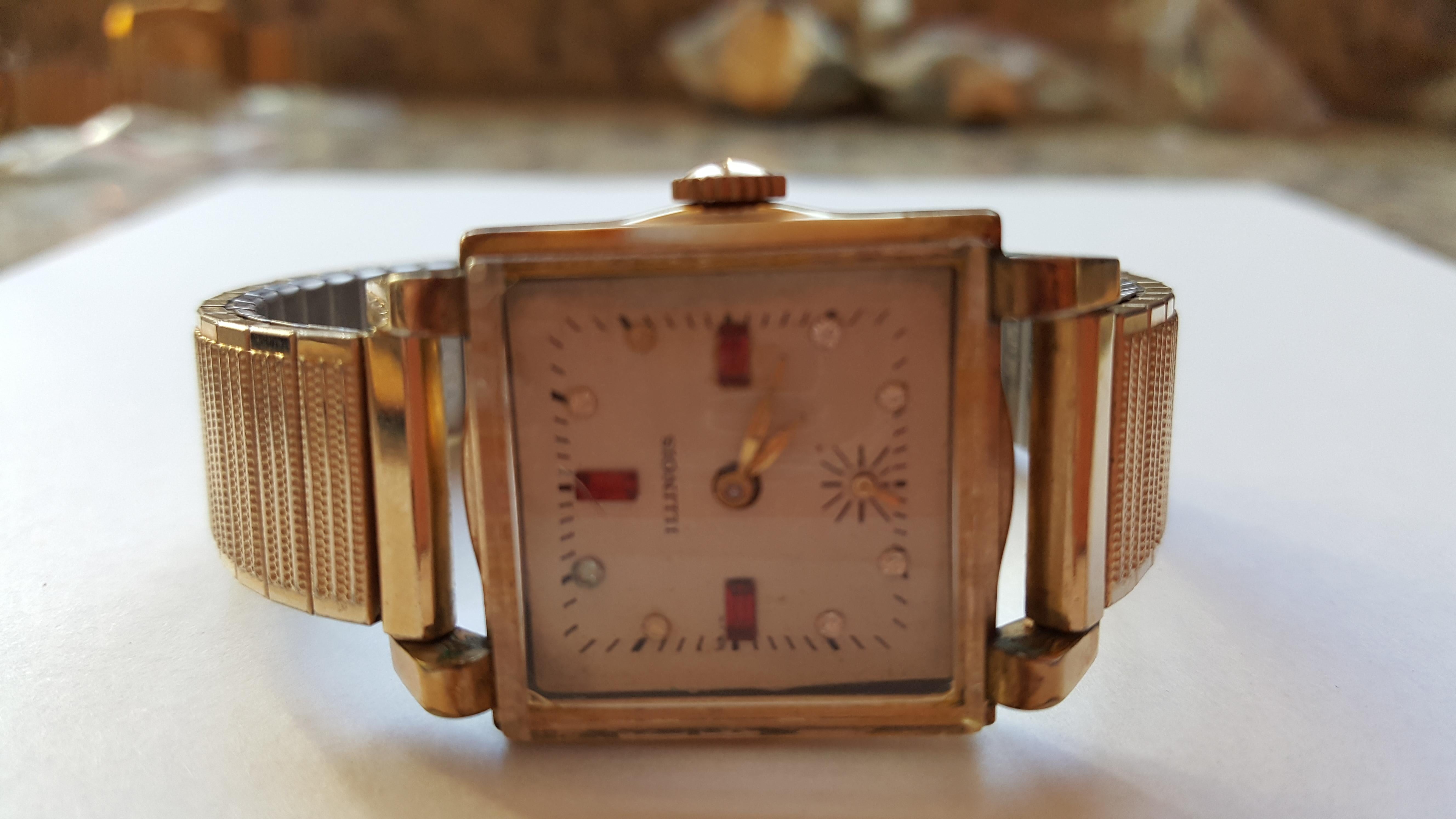 Single Cut 1920s Vintage Illinois Watch Square Case, 10 Karat Gold-Plated
