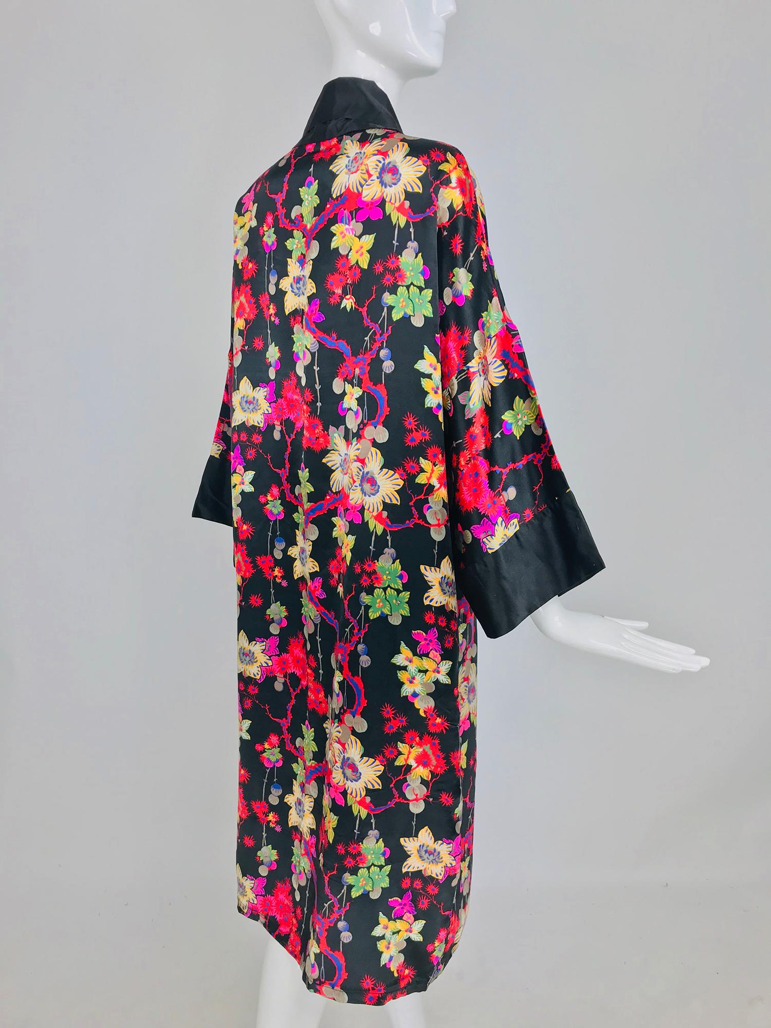 Women's 1920s Vintage Silk Kimono Robe Fantasy Floral Print