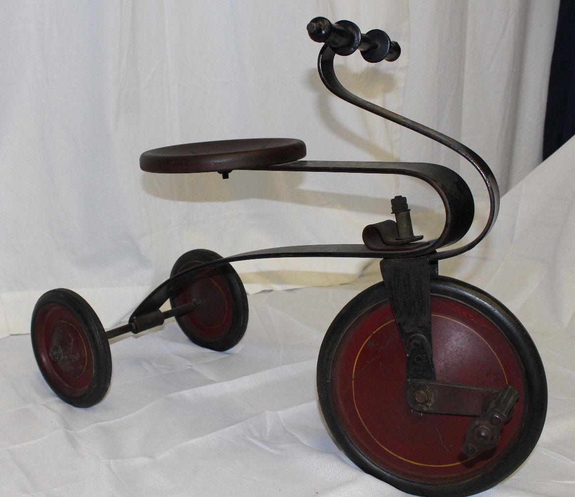 American 1920s Vintage Spring Steel Tricycle Kids Bike For Sale