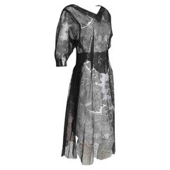Vestido Vintage Años 20 - Encaje Floral - Abertura Lateral + Detalle Cuello en V