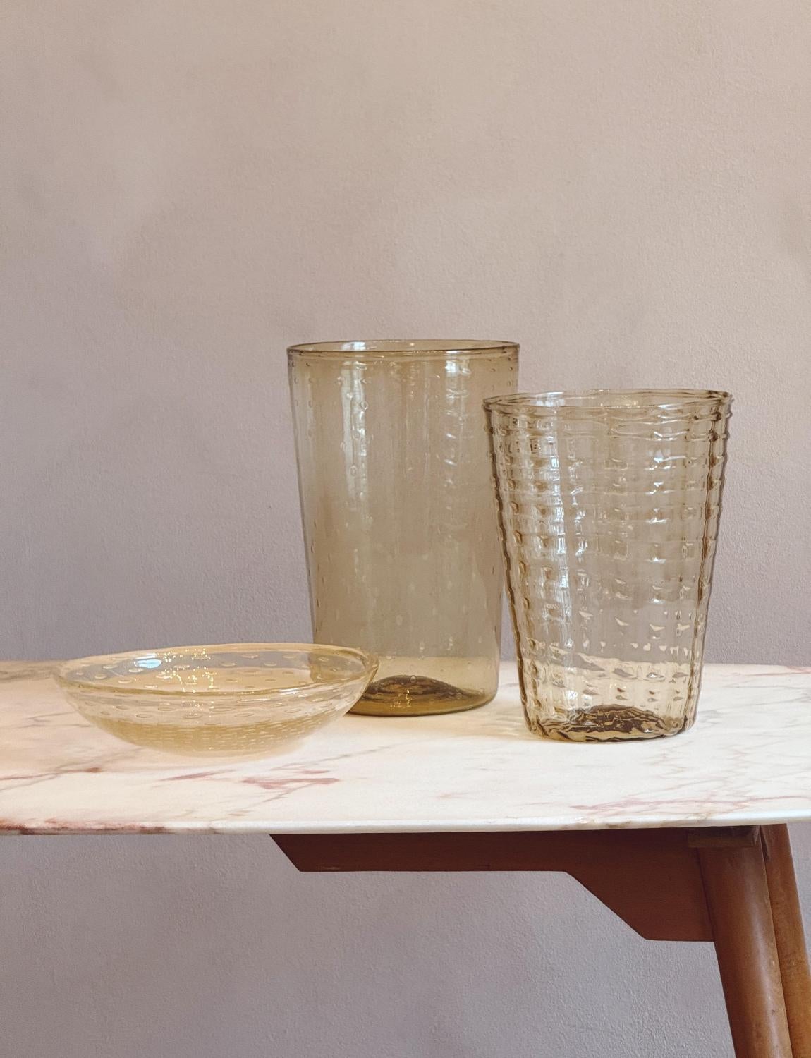 Italian 1920s Vittorio Zecchin Pale Yellow Large Hand-blown Murano Glass Bolle Vase For Sale