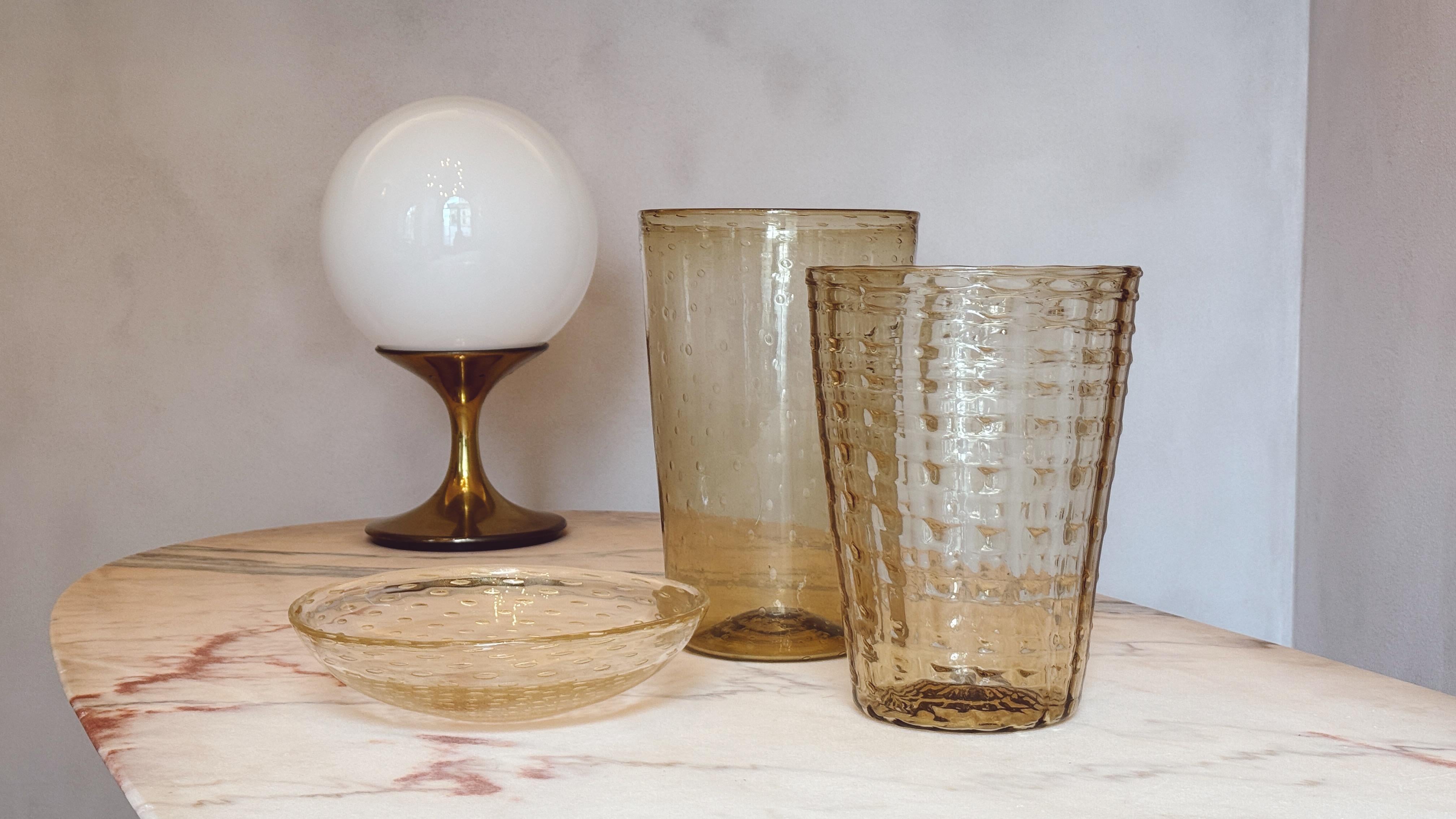 1920s Vittorio Zecchin Pale Yellow Large Hand-blown Murano Glass Bolle Vase For Sale 4