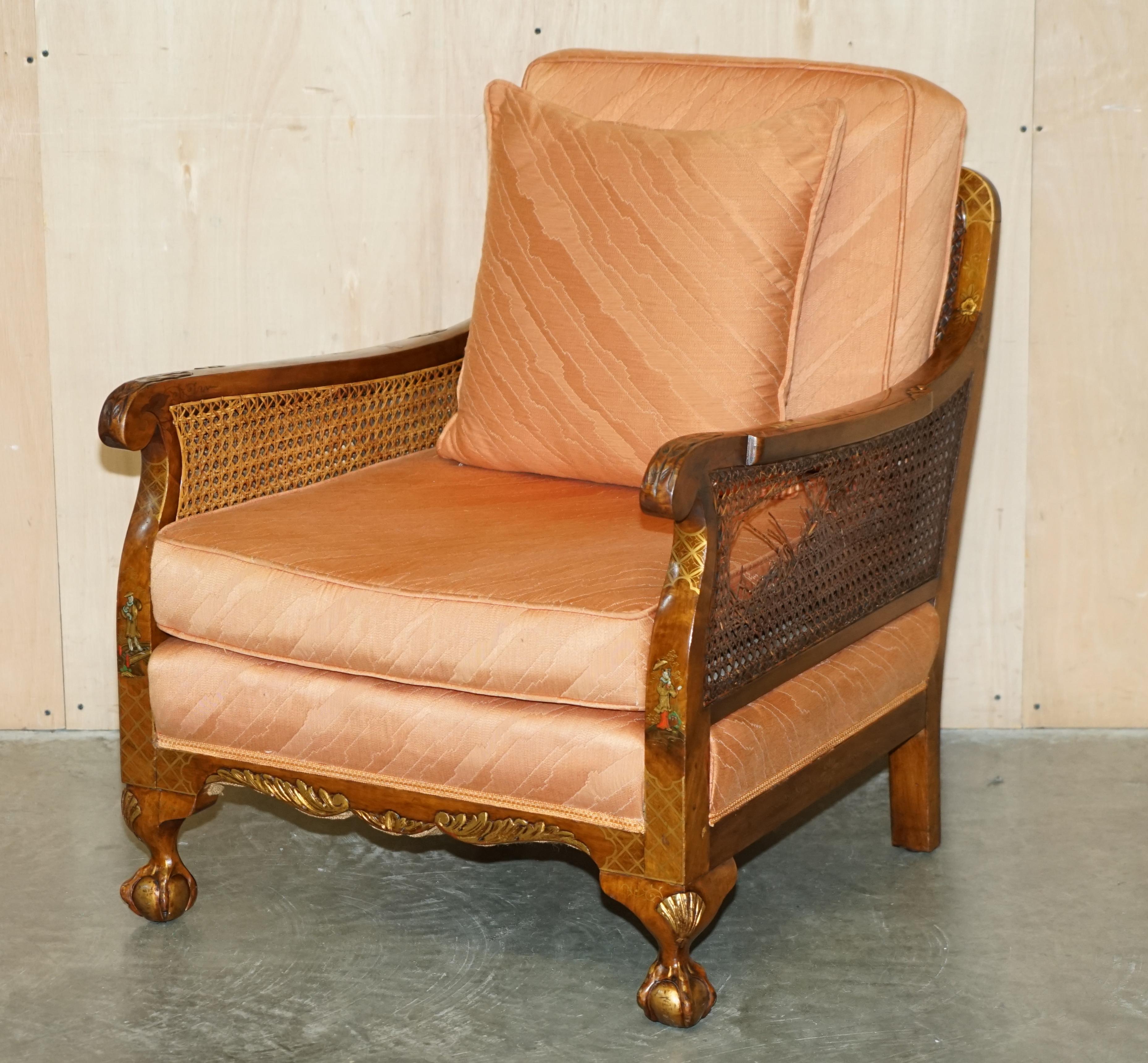 1920's WALNUT & CHINOISERIE 3 PIECE BERGERE SOFA ARMCHAIR SUITE FOR RESTORATION For Sale 7