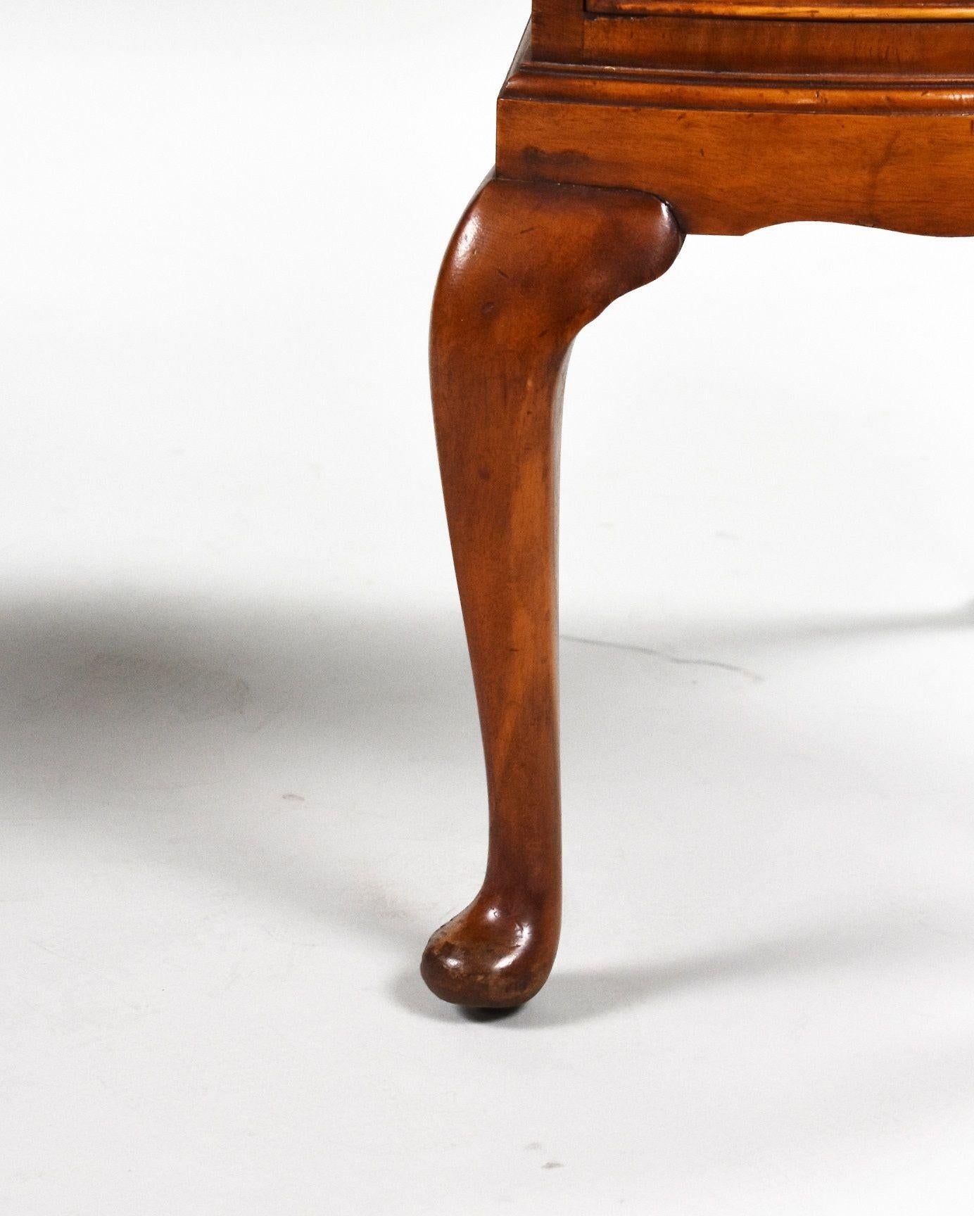 Nierenförmiger Schreibtisch aus Nussbaum aus den 1920er Jahren im Angebot 4