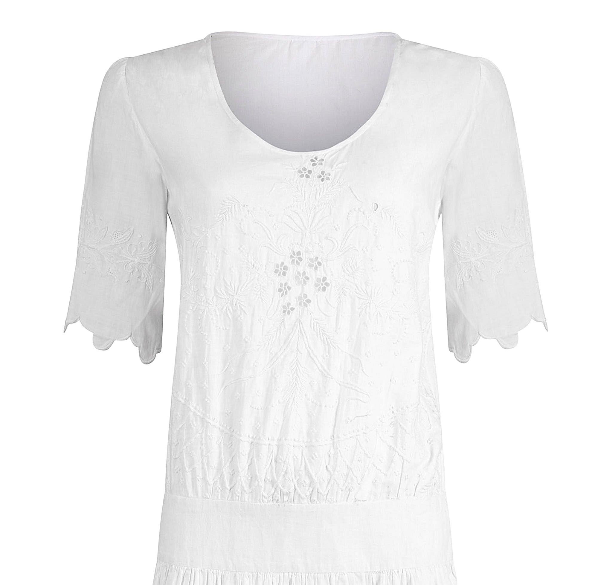 1920s White Embroidered Cotton Tea Dress In Excellent Condition For Sale In London, GB