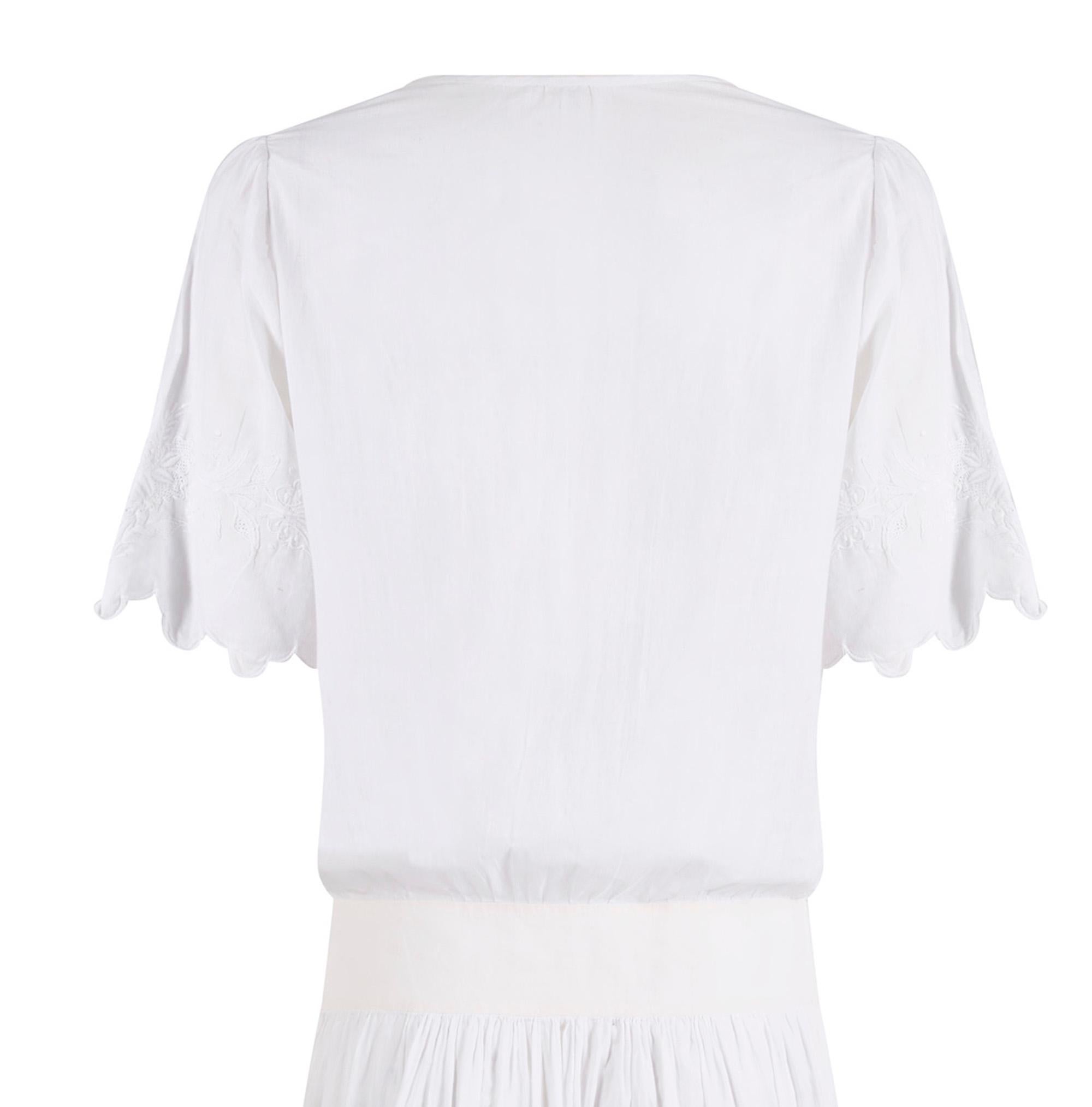 Robe de thé en coton brodée blanche des années 1920 Pour femmes en vente