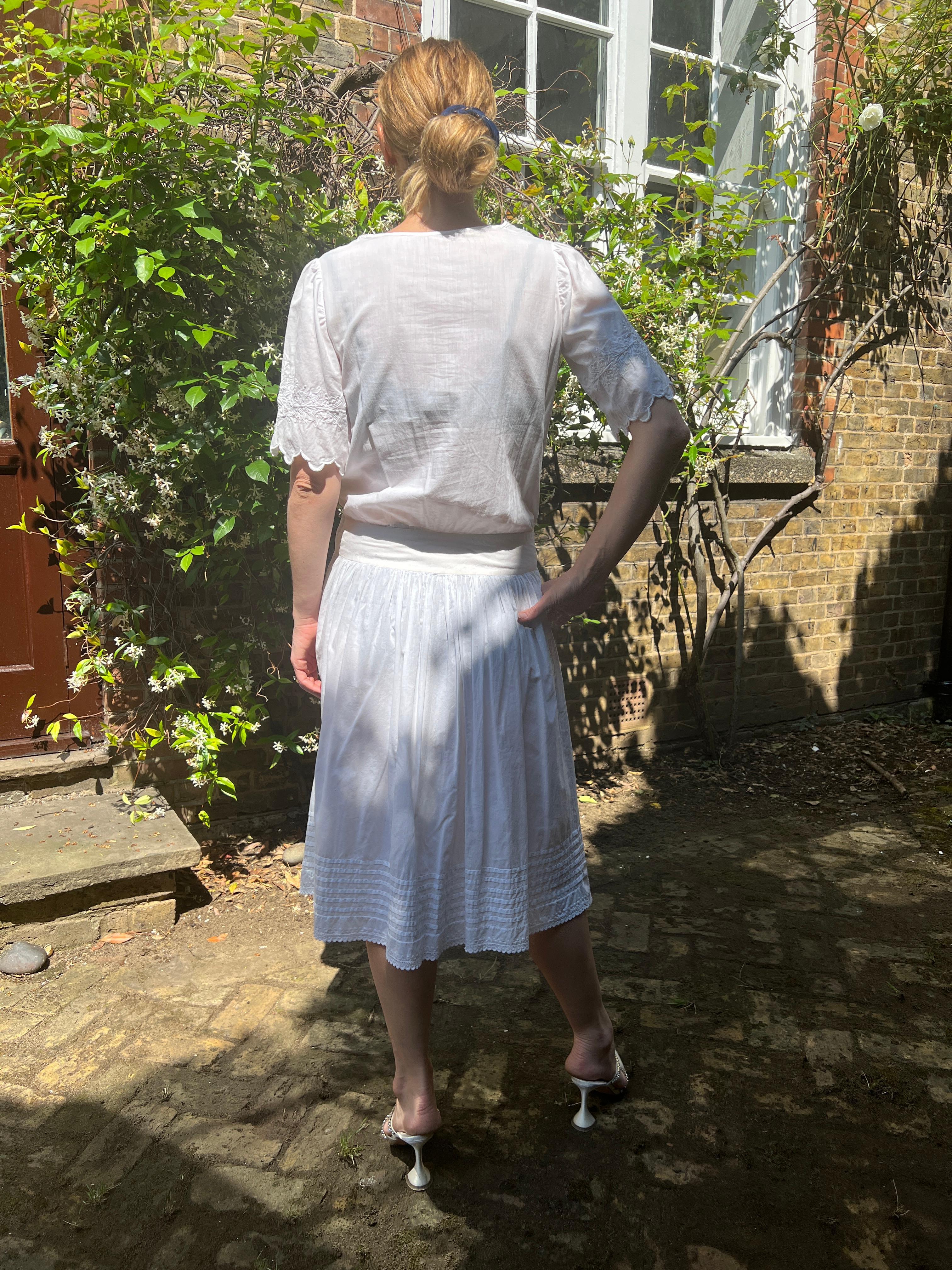 1920s White Embroidered Cotton Tea Dress For Sale 3