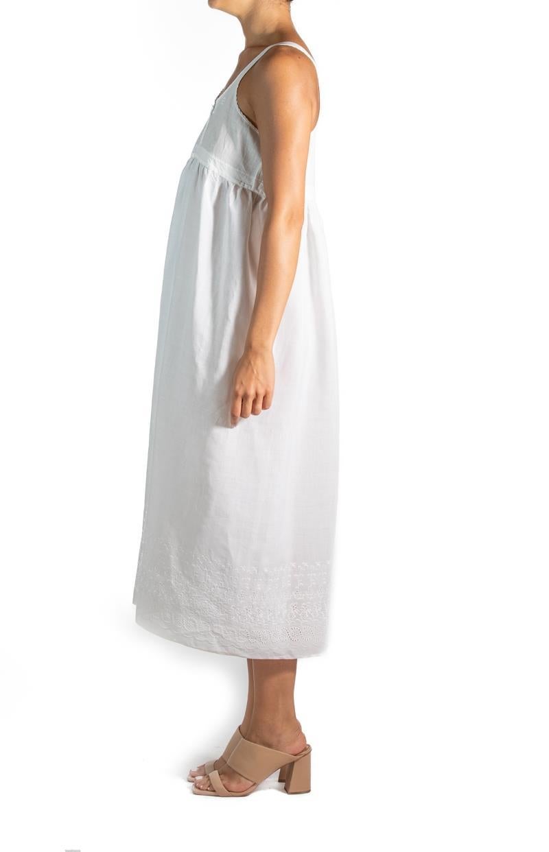 Gray 1920S White Hand Embroidered Rayon Dress With Eyelet Lace For Sale