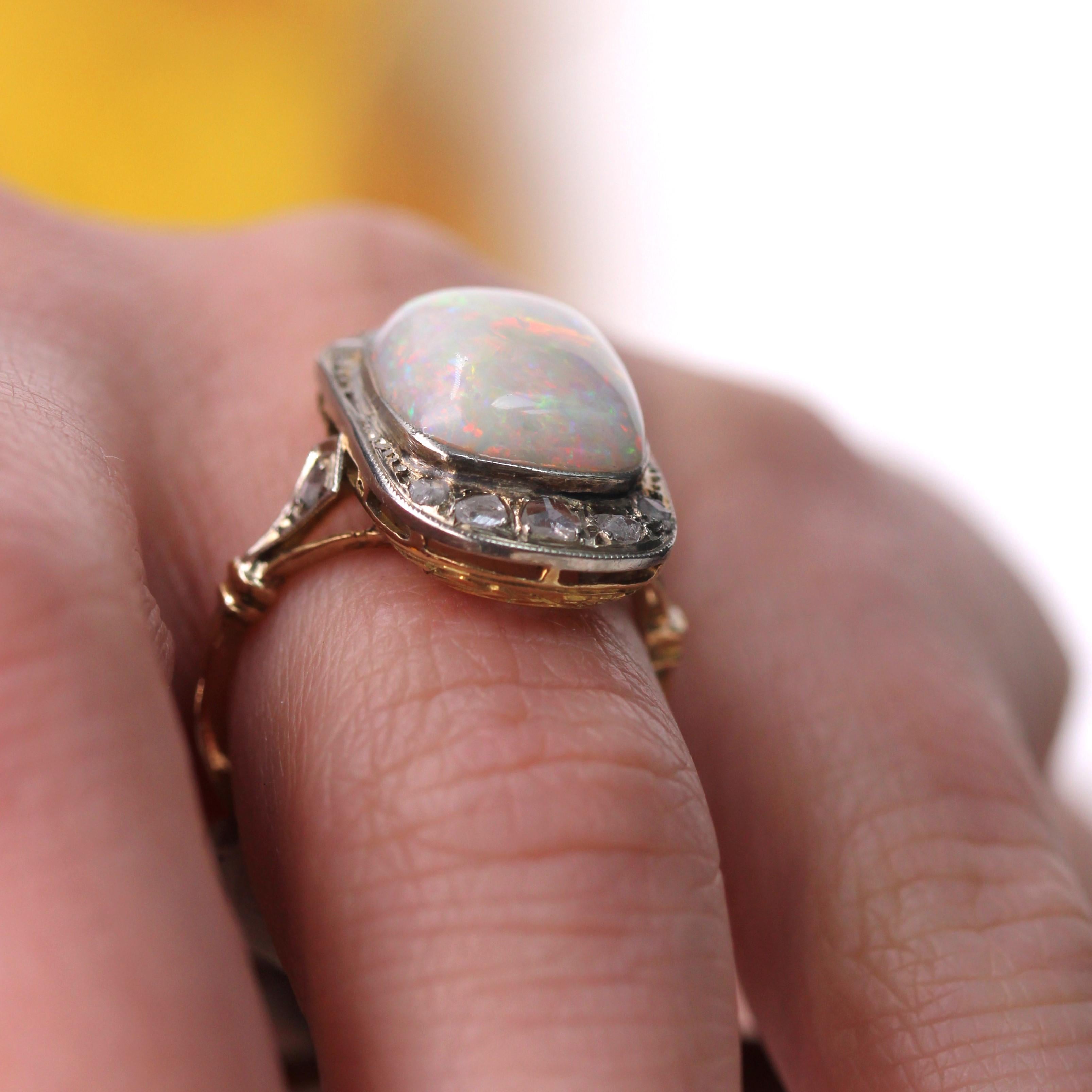 1920s White Opal Diamonds 18 Karat Yellow Gold Platinum Ring For Sale 10