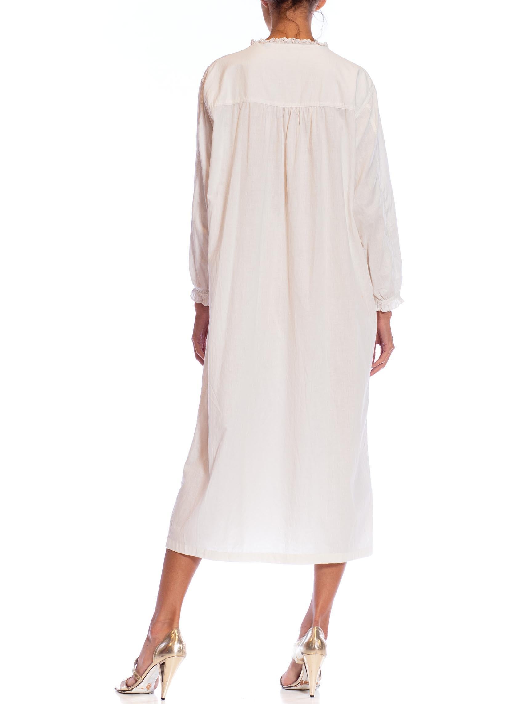 Women's 1920S White Organic Cotton Lace Trimmed Duster Robe For Sale