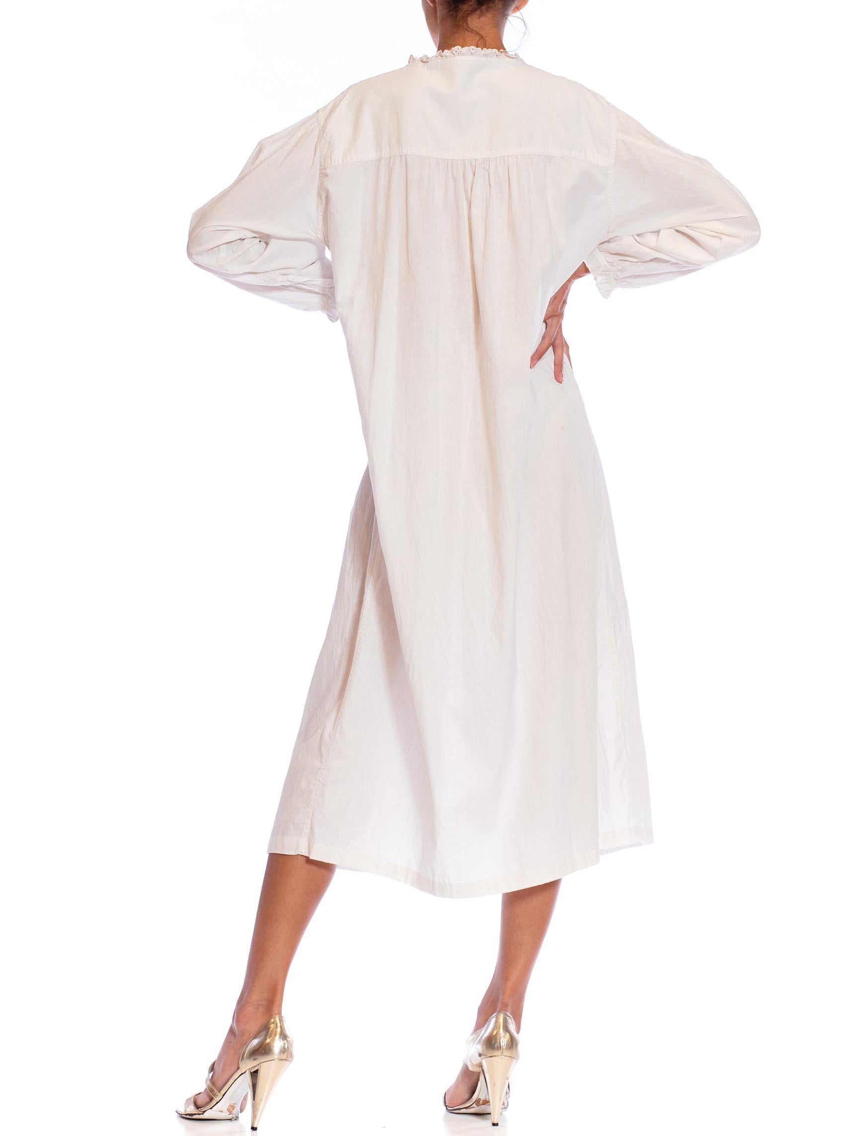 1920S White Organic Cotton Lace Trimmed Duster Robe For Sale 2