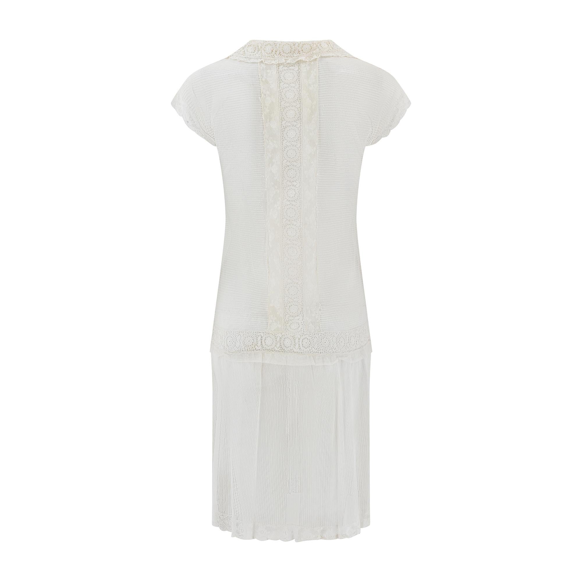 1920er Jahre Weißer Tüll Tropfen Taille Rasen oder Hochzeitskleid (Grau) im Angebot