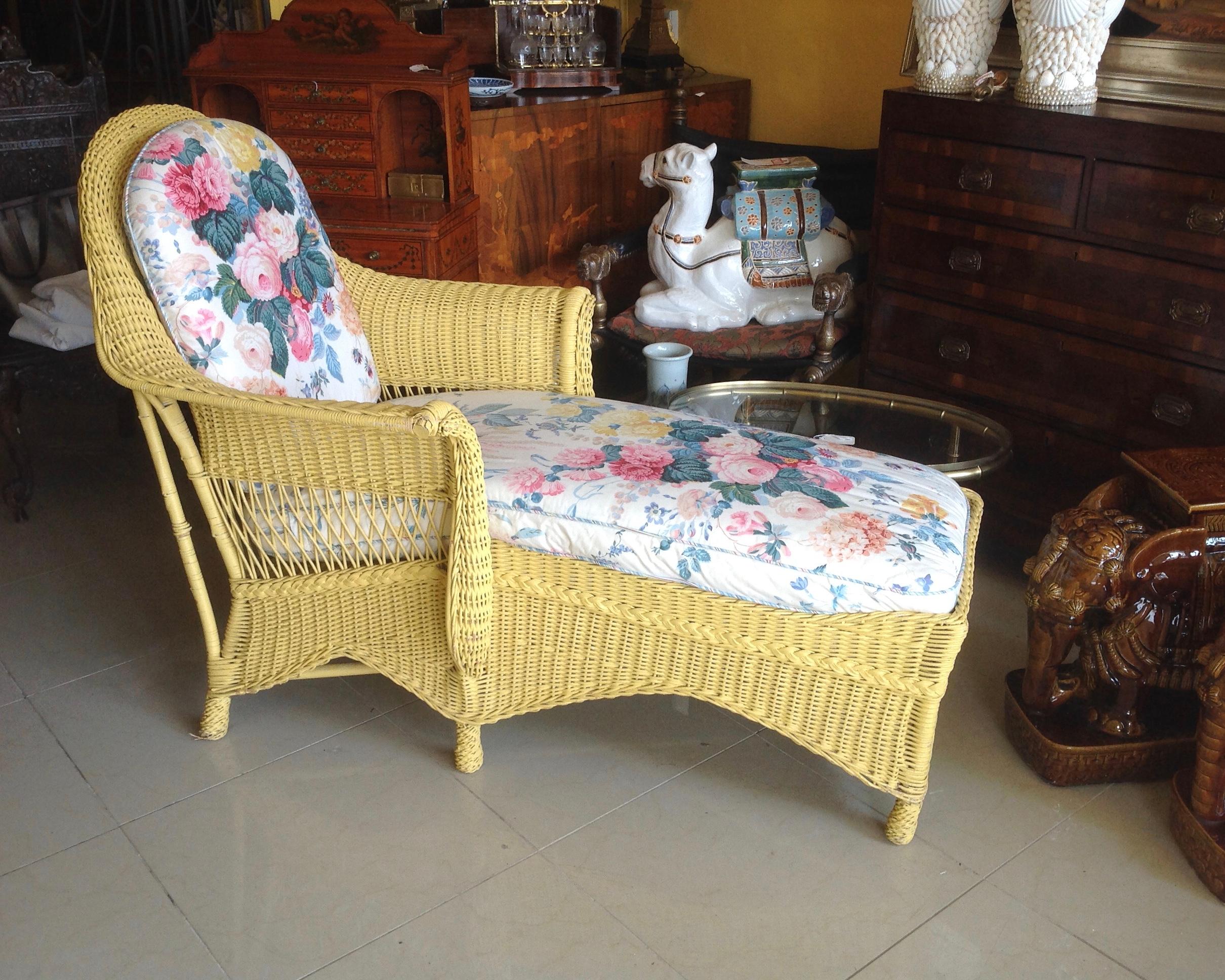 American 1920s Wicker Chase Lounge