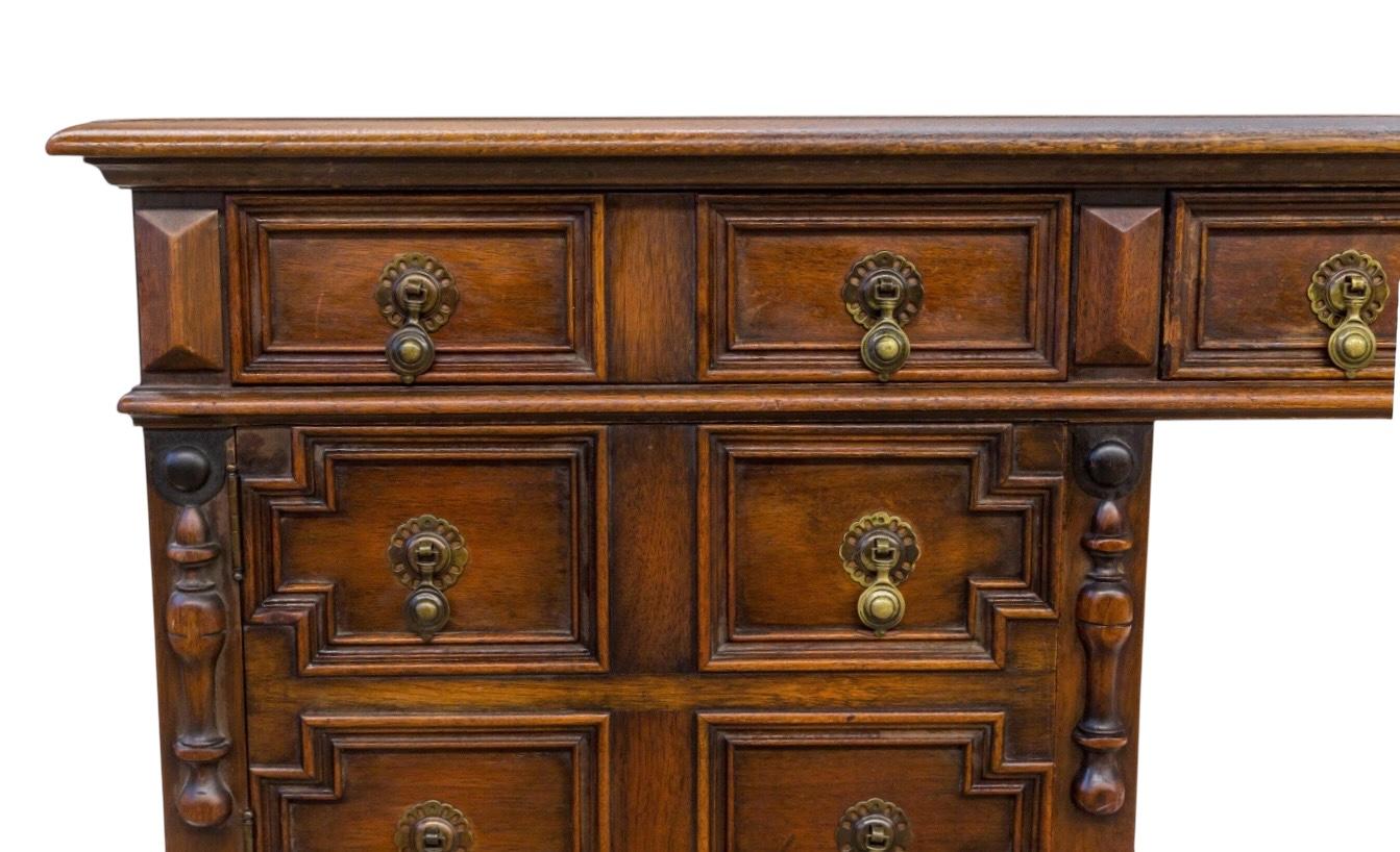 William and Mary 1920s William And Mary Style Carved Walnut Executive Desk By R.G. Kittinger en vente