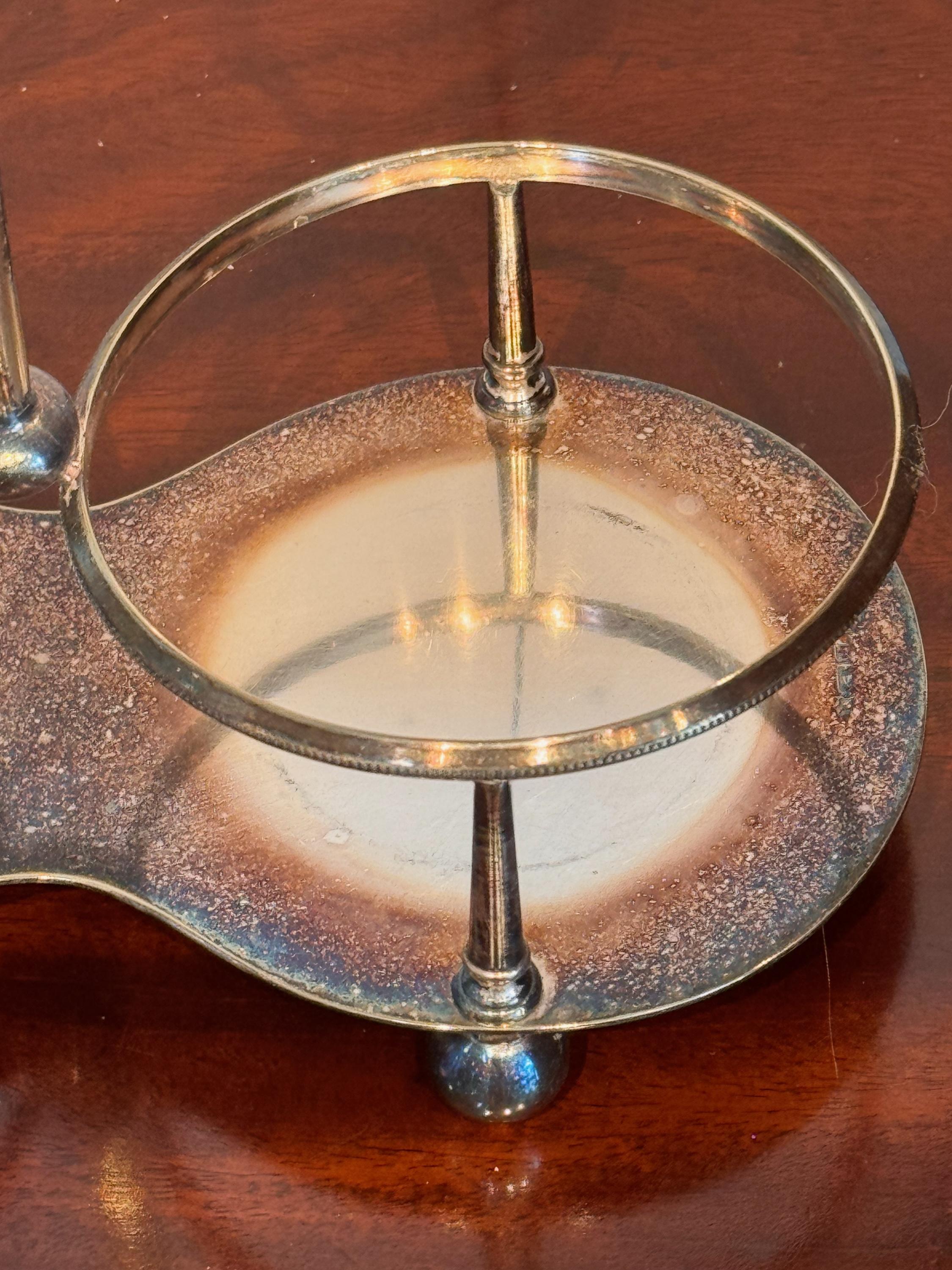 Decanter da vino anni '20 con supporto in vendita 3