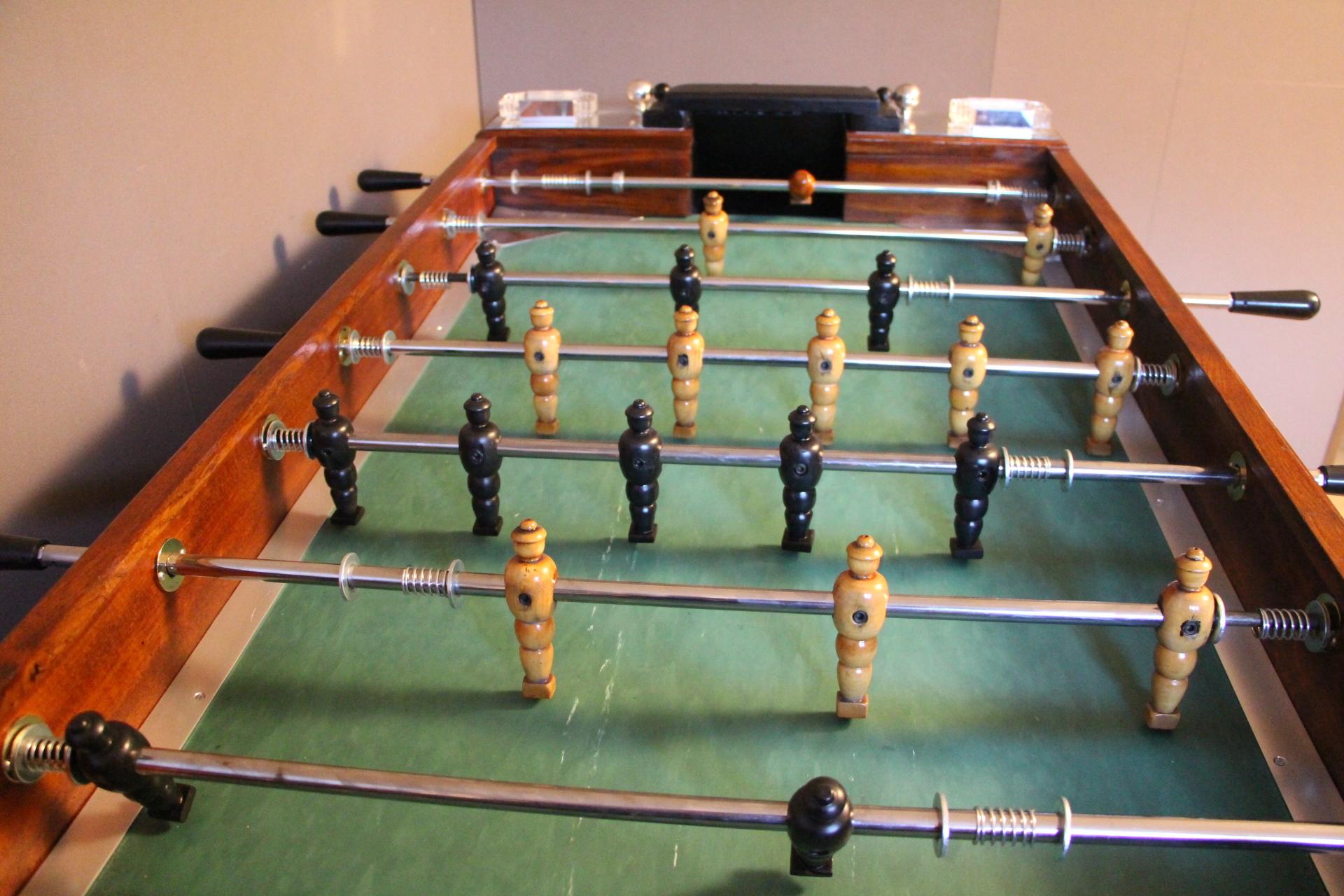 1920s Wood and Aluminum Foosball Table In Excellent Condition In Saint-Ouen, FR