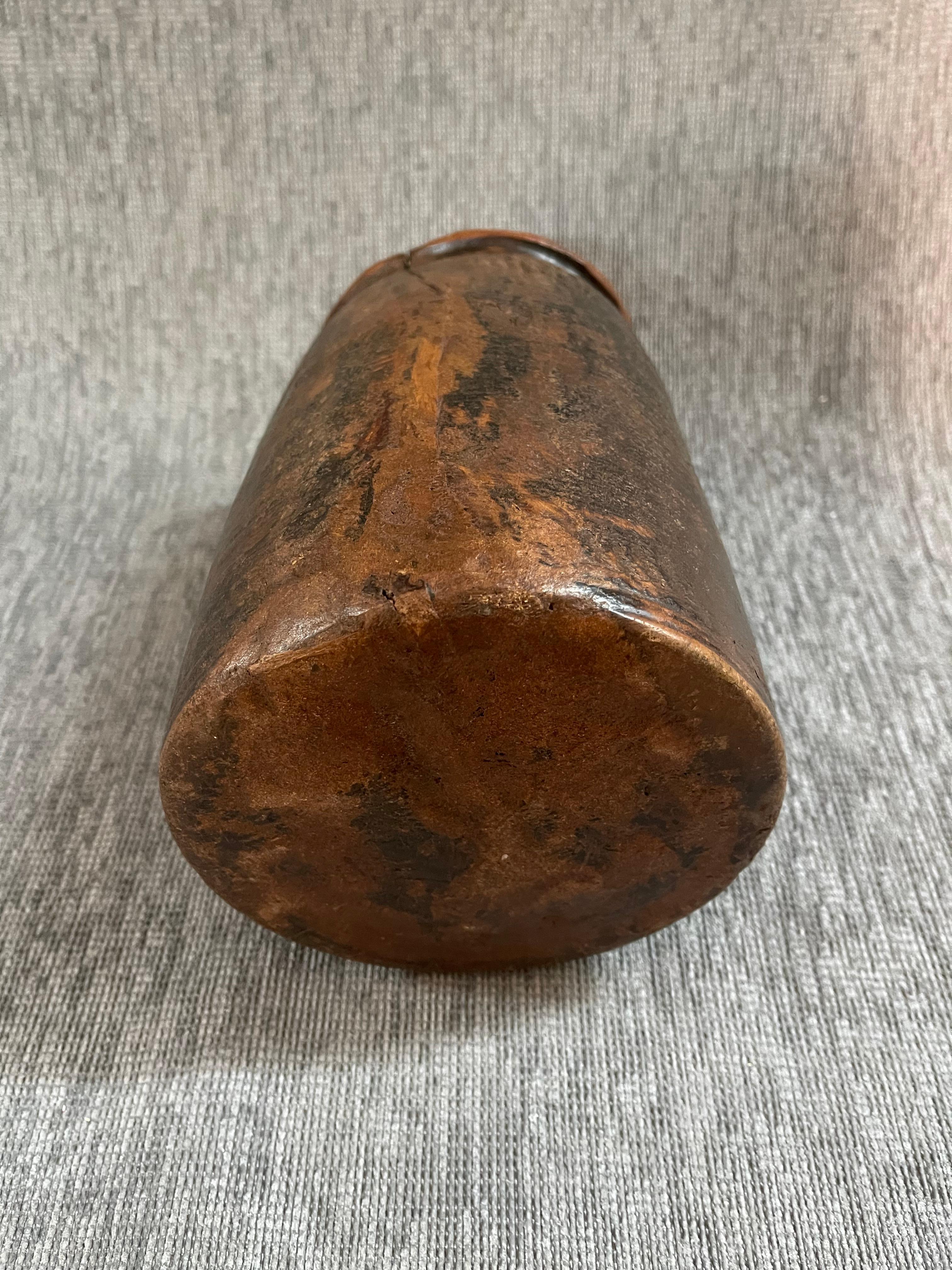 1920s  Olla de Madera Himachal en Bueno estado para la venta en Roma, IT