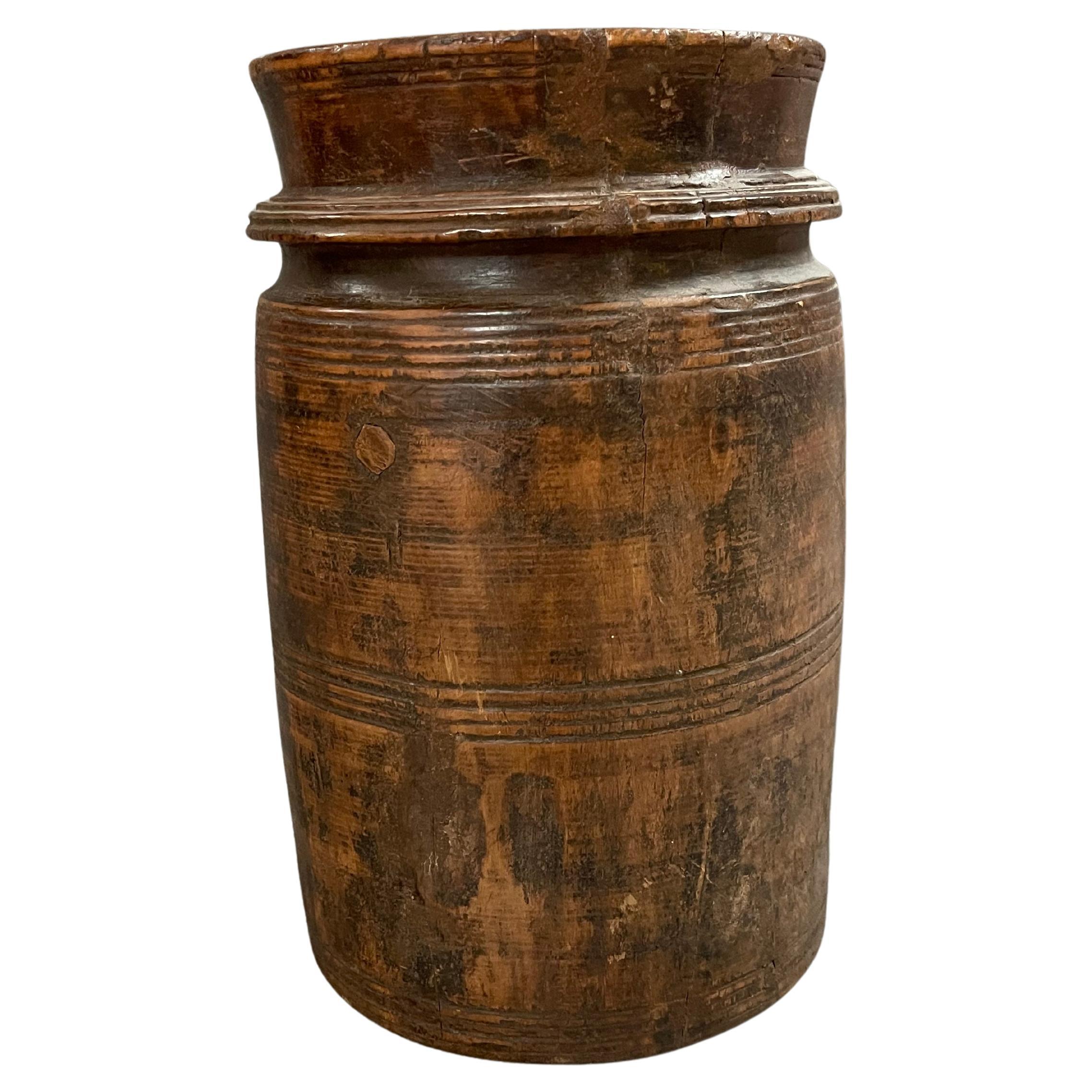 1920s  Olla de Madera Himachal