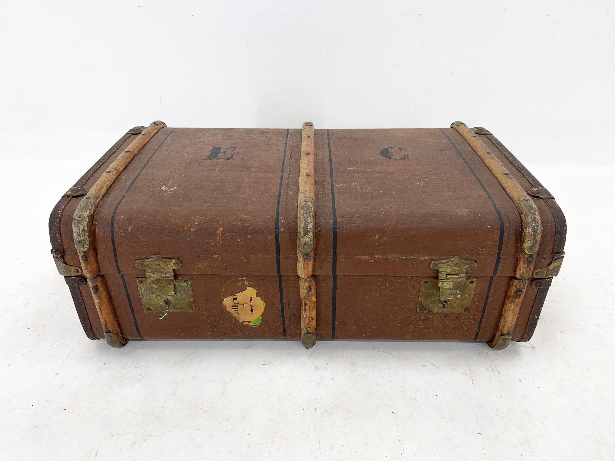 1920's, Wood Strapped Travel Trunk / Suitcase  4