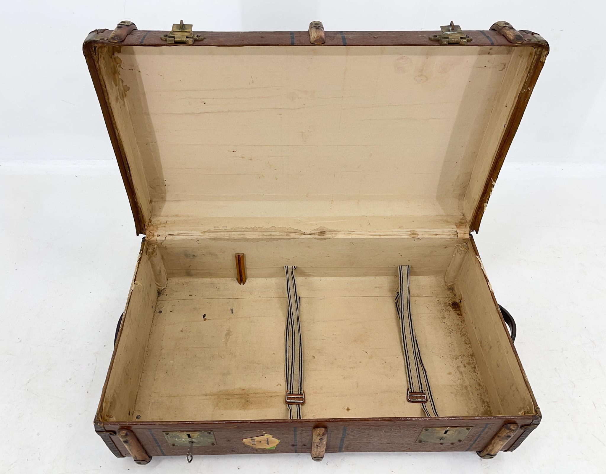 20th Century 1920's, Wood Strapped Travel Trunk / Suitcase 