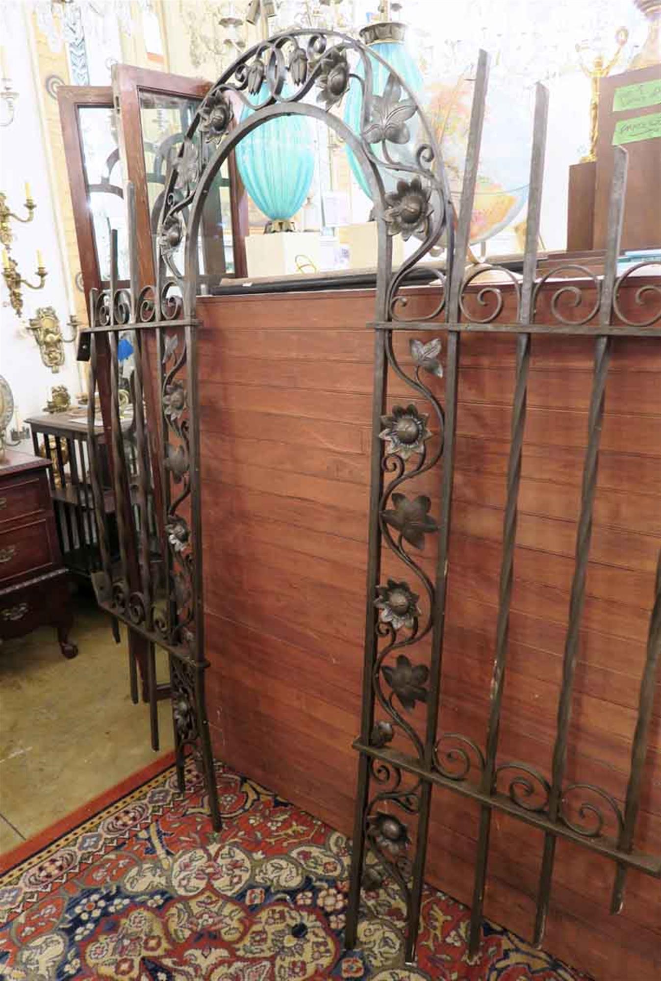 1920s Wrought and Cast Iron Art Nouveau Floral Gateway Arch In Good Condition In New York, NY